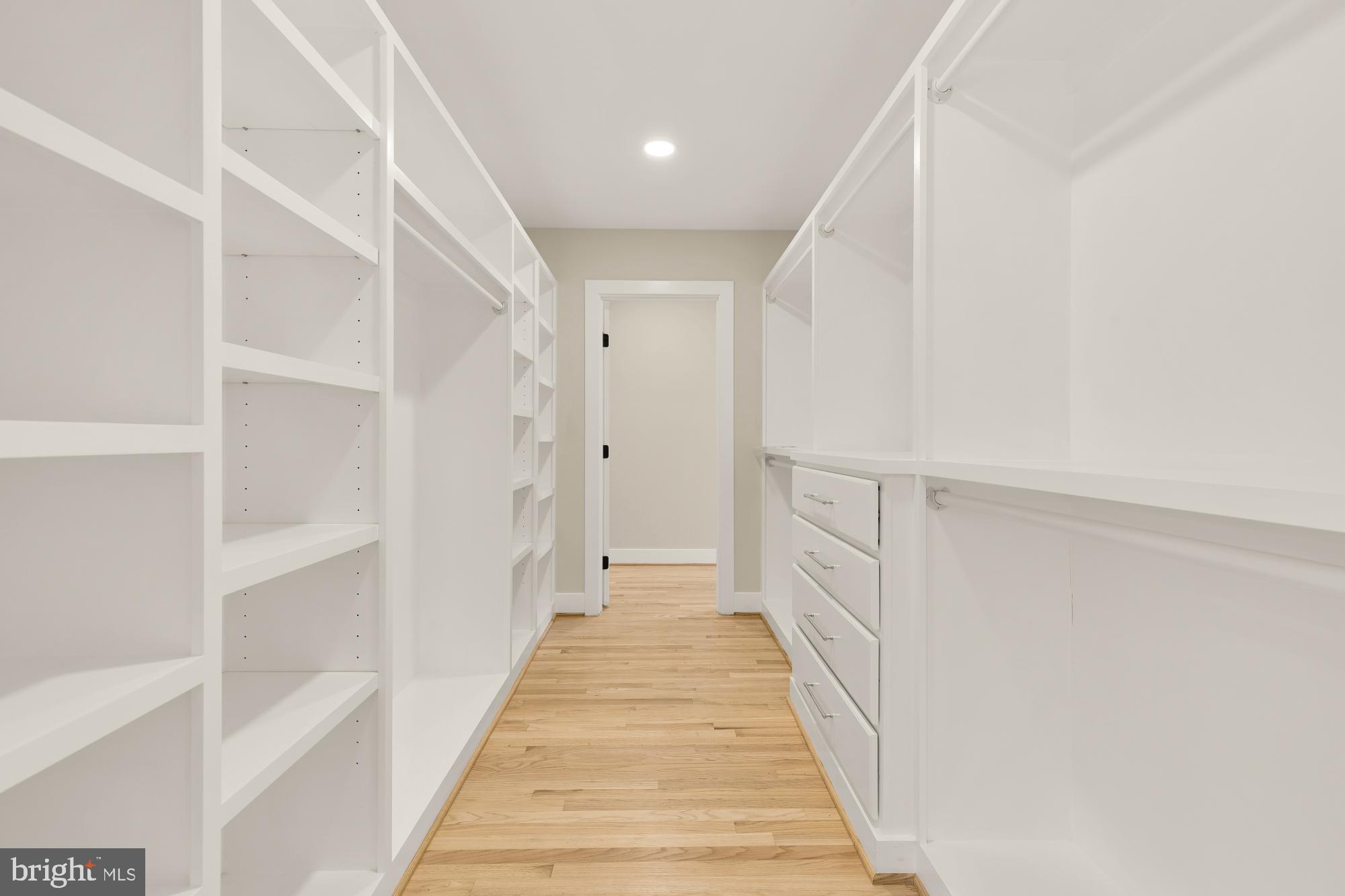 POTOMAC FALLS - Residential