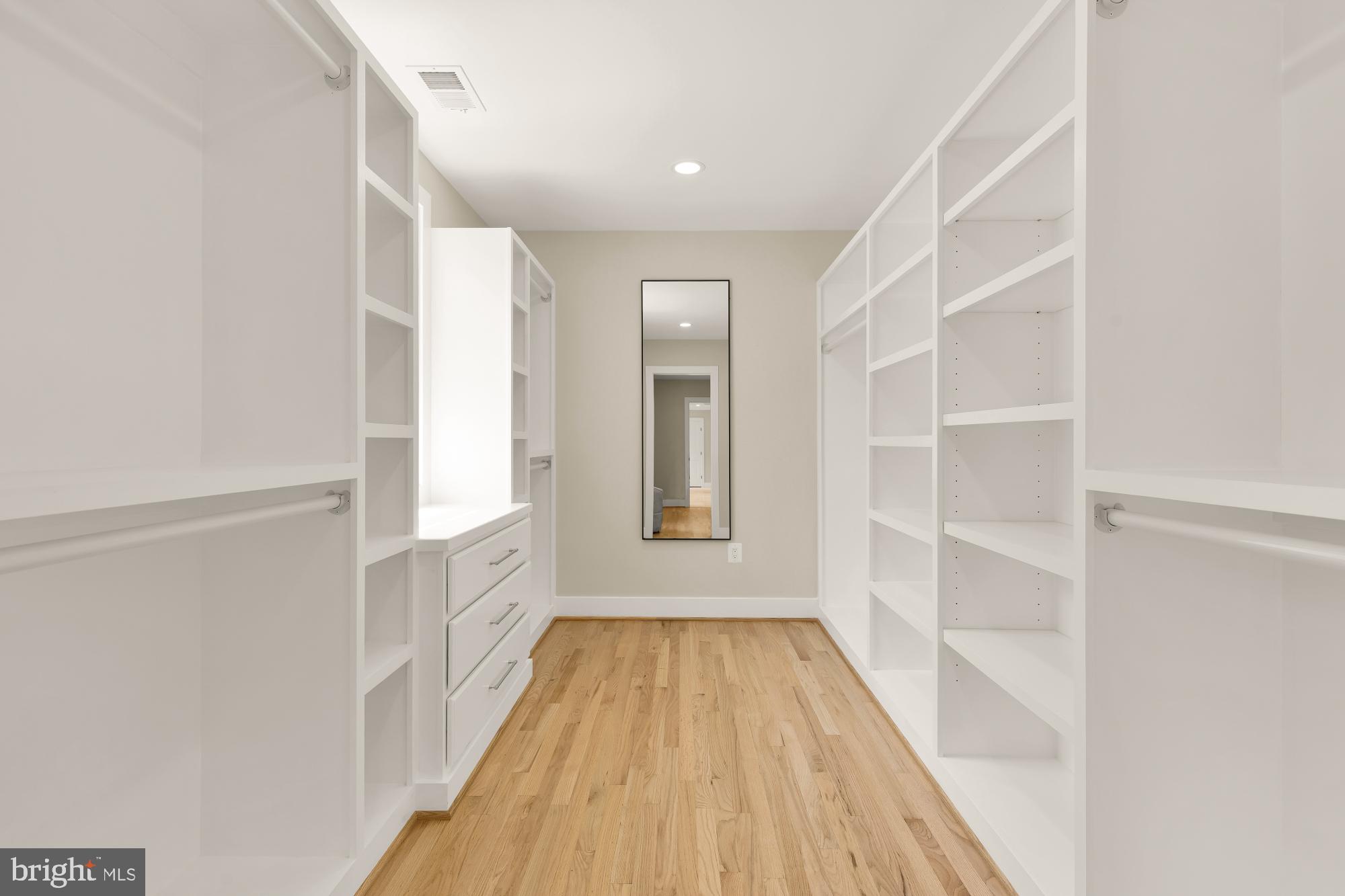 POTOMAC FALLS - Residential