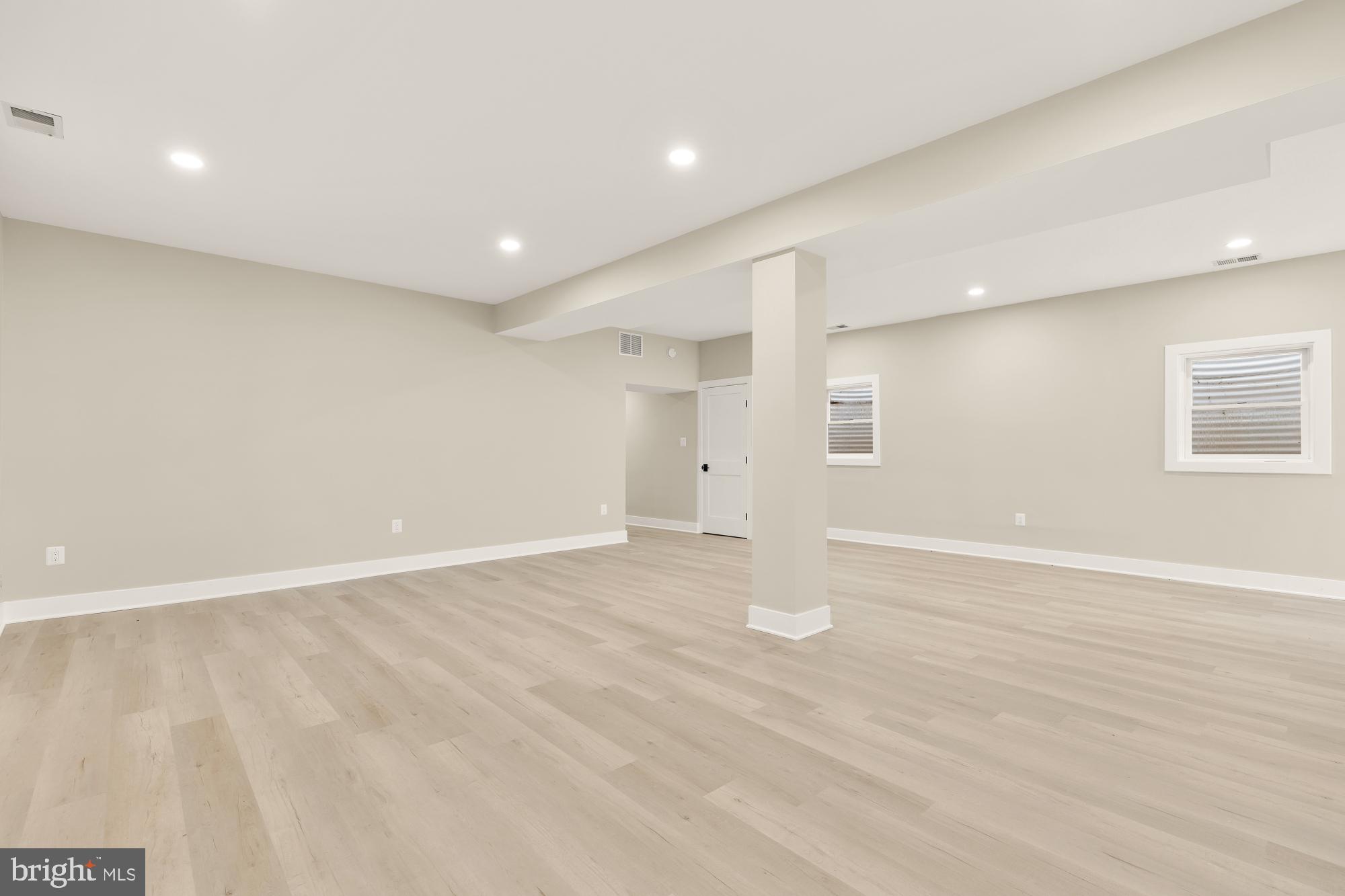 POTOMAC FALLS - Residential