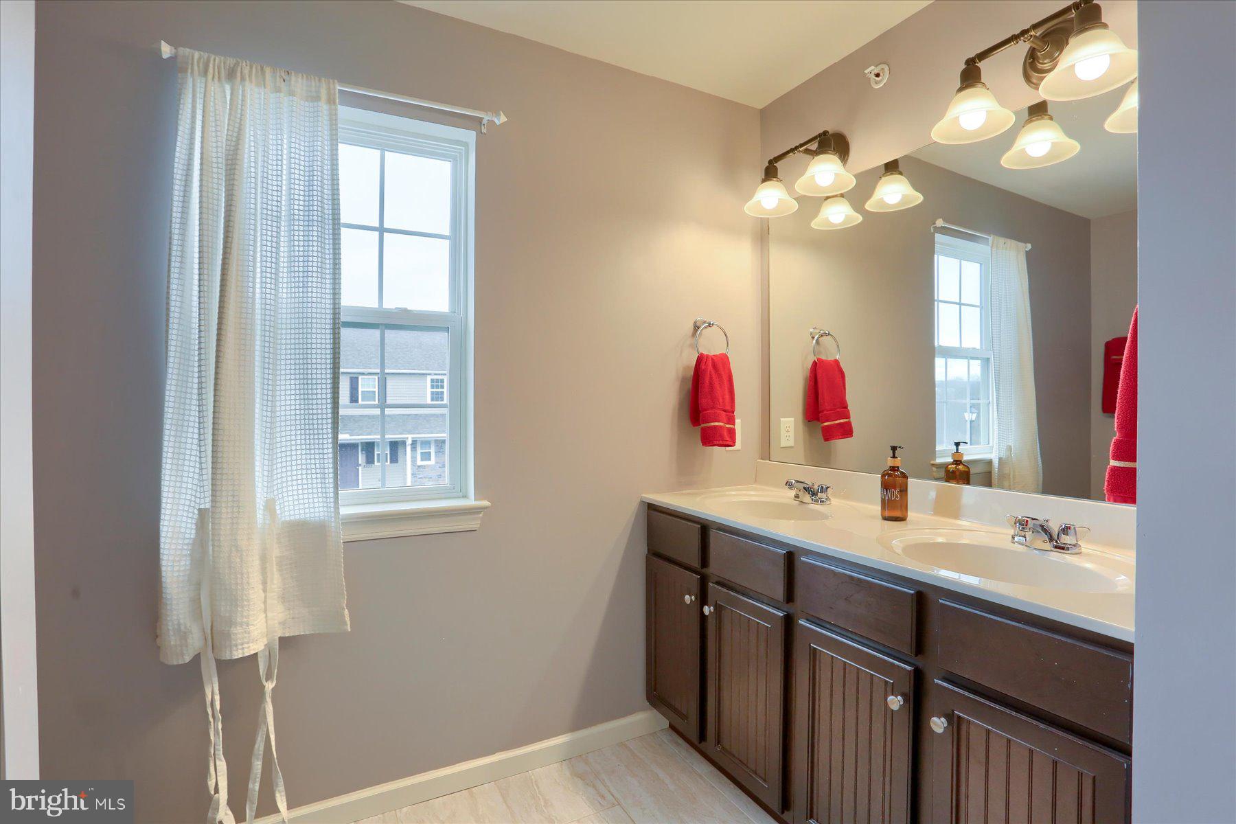 CREEKVALE - Residential