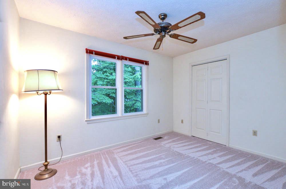 COUNTRYSIDE - Residential