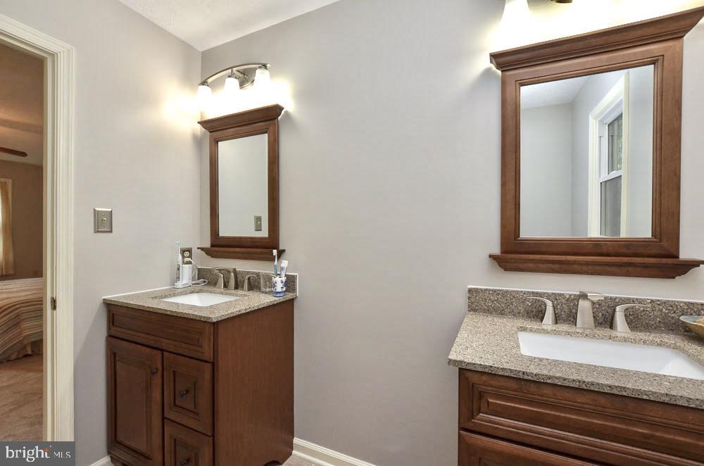 COUNTRYSIDE - Residential