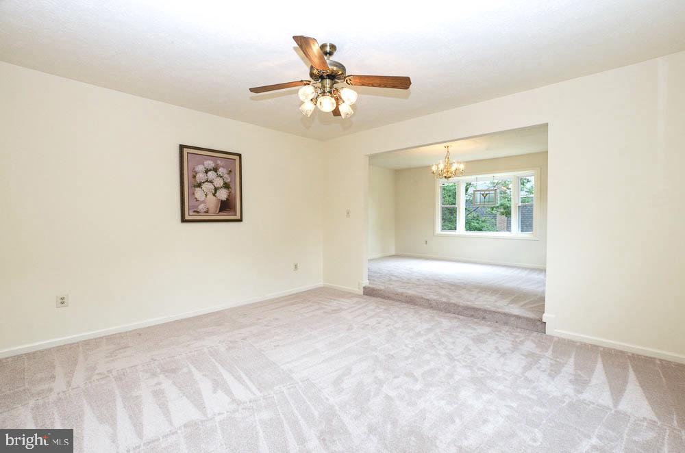 COUNTRYSIDE - Residential