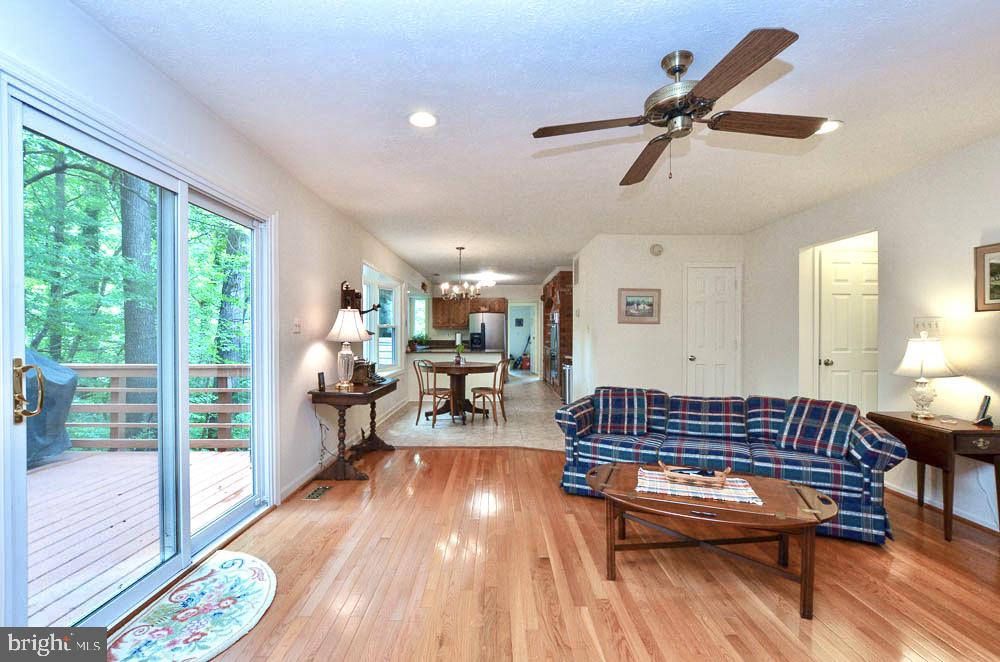 COUNTRYSIDE - Residential