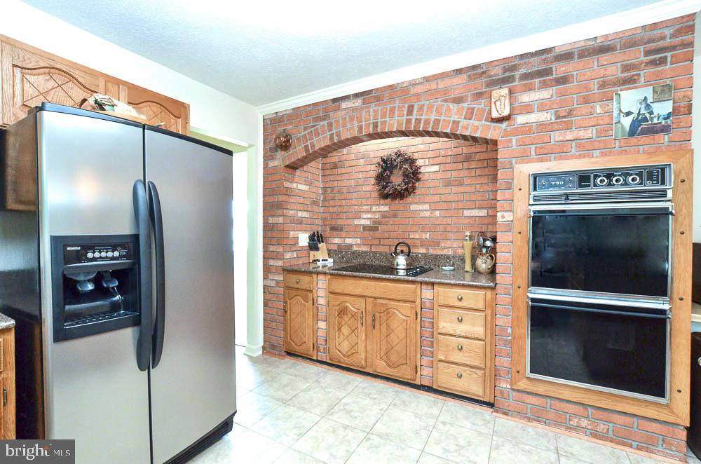 COUNTRYSIDE - Residential