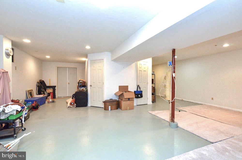 COUNTRYSIDE - Residential