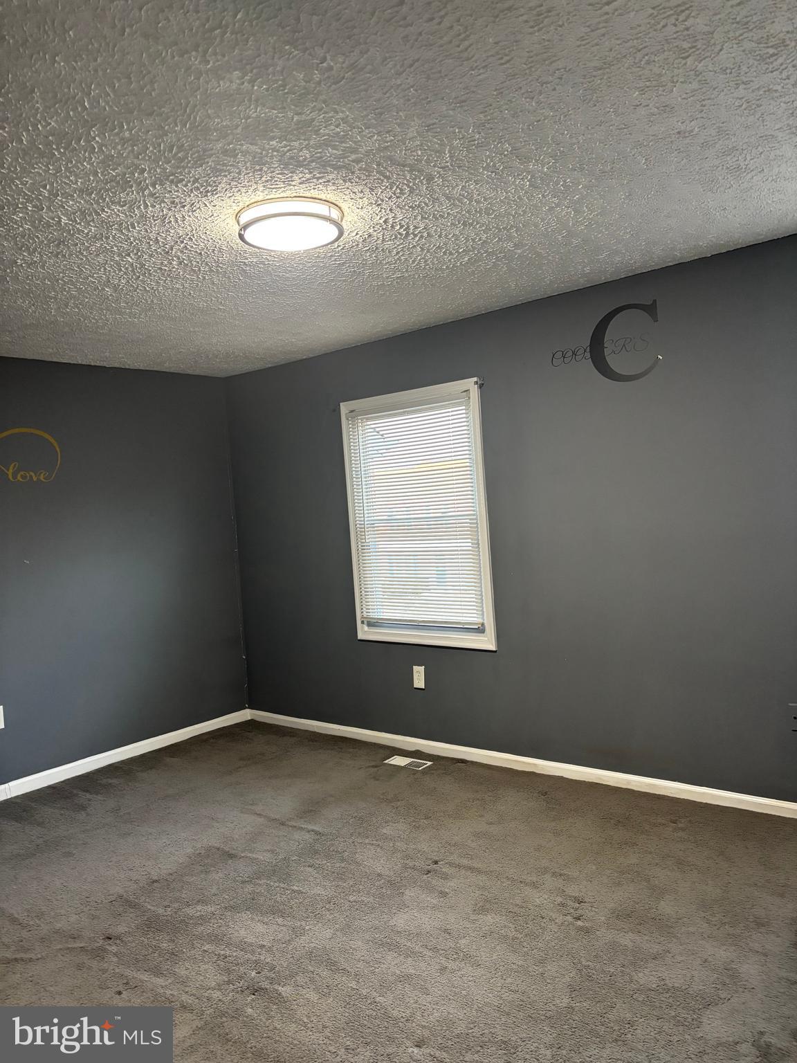 HILLCREST TOWNE - Residential