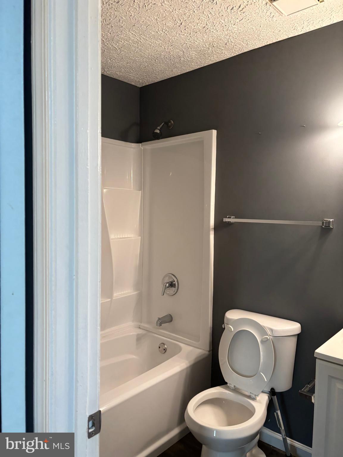 HILLCREST TOWNE - Residential