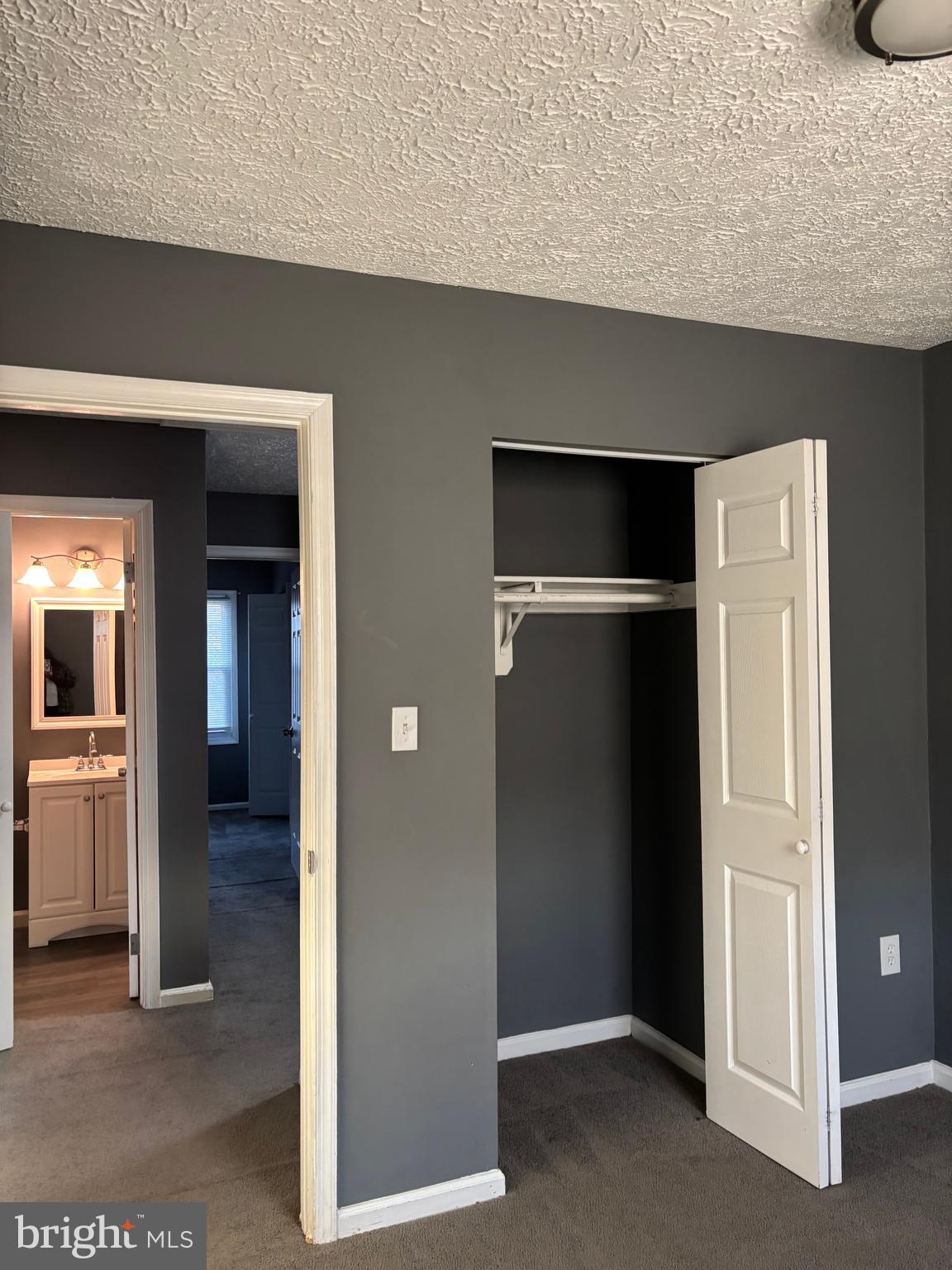 HILLCREST TOWNE - Residential