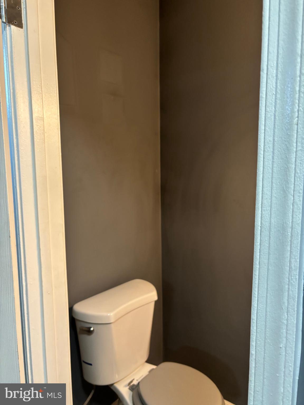 HILLCREST TOWNE - Residential