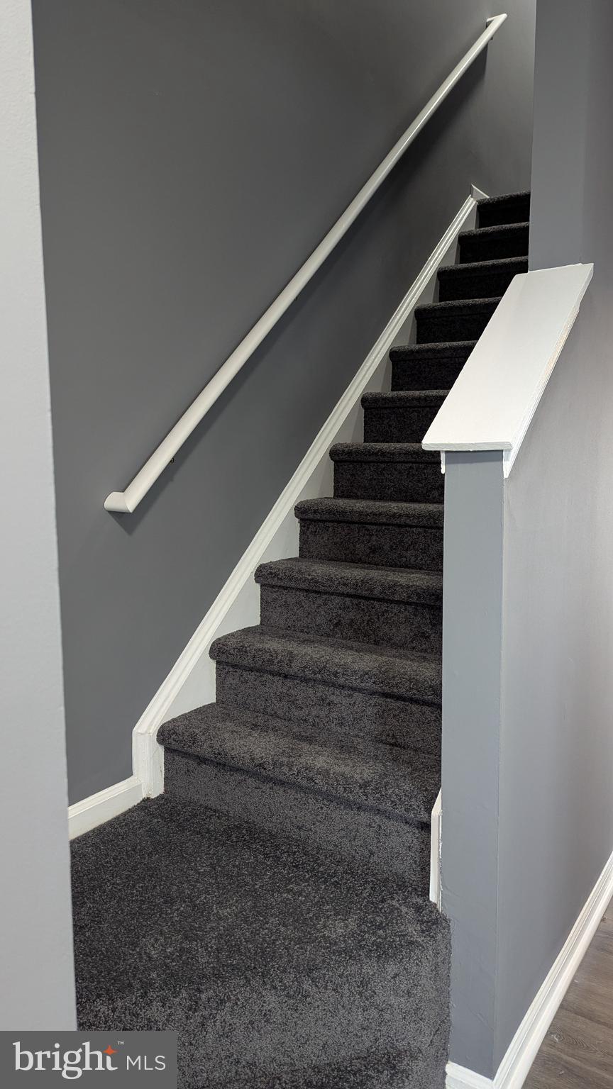 HILLCREST TOWNE - Residential