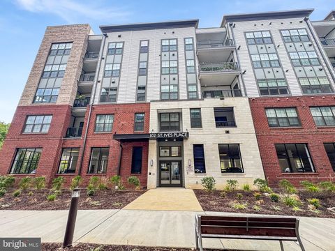 102 SAINT IVES 204 NATIONAL HARBOR MD 20745