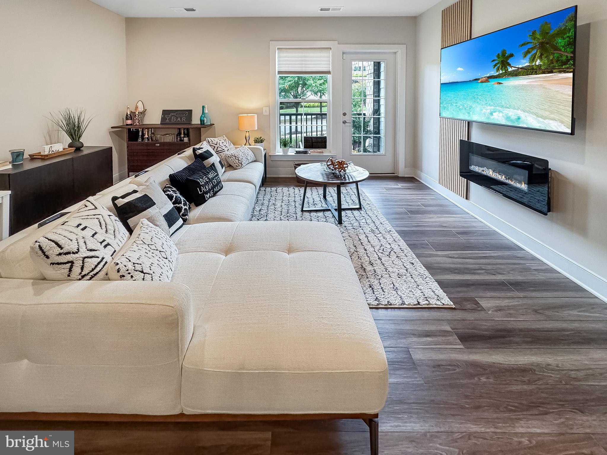 NATIONAL HARBOR - Residential