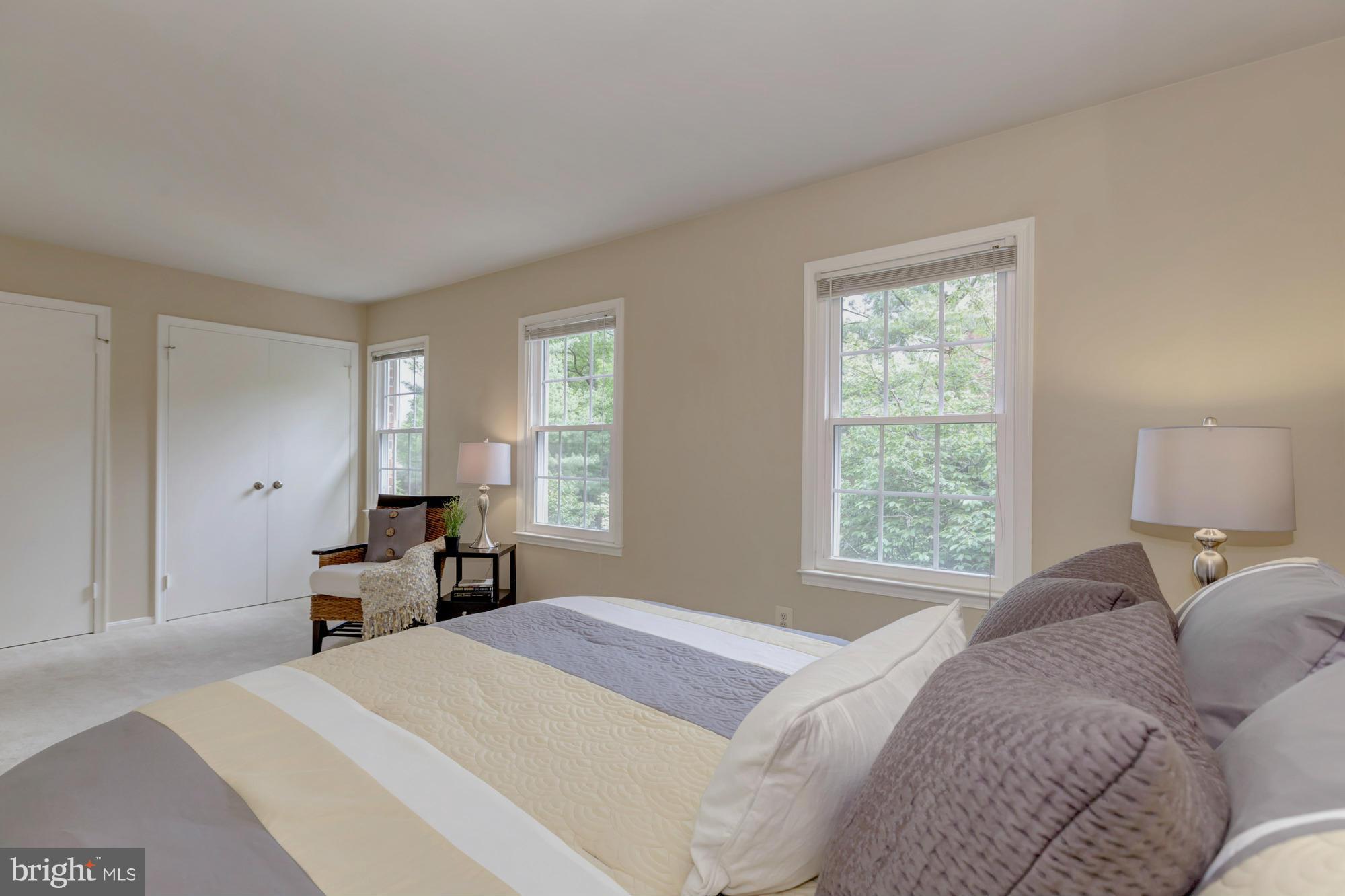 INVERNESS KNOLLS - Residential