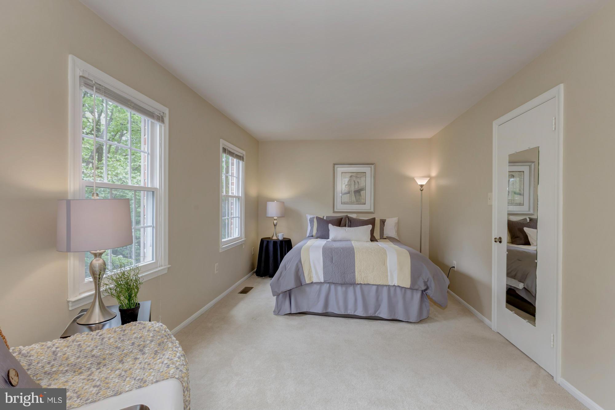 INVERNESS KNOLLS - Residential