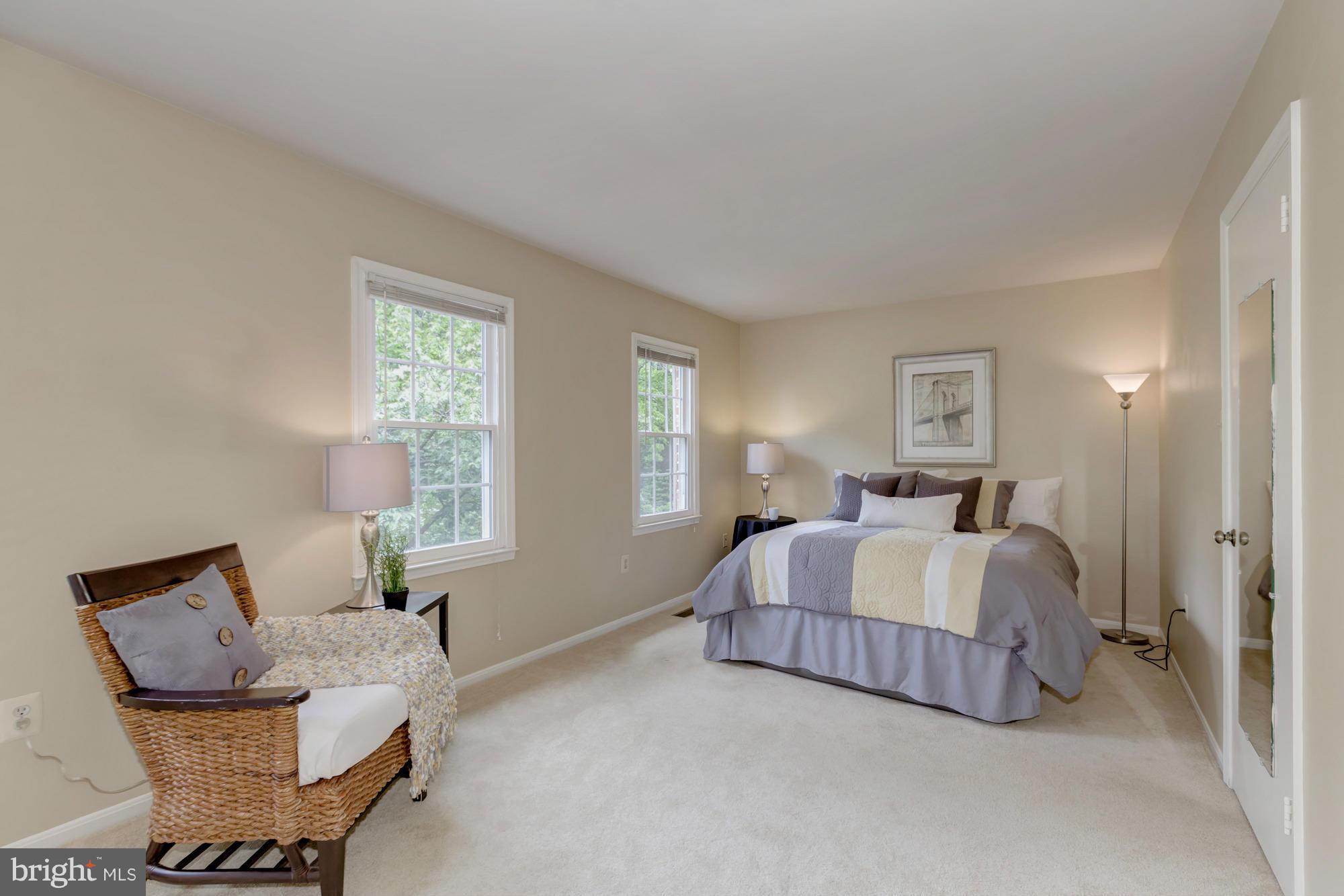 INVERNESS KNOLLS - Residential