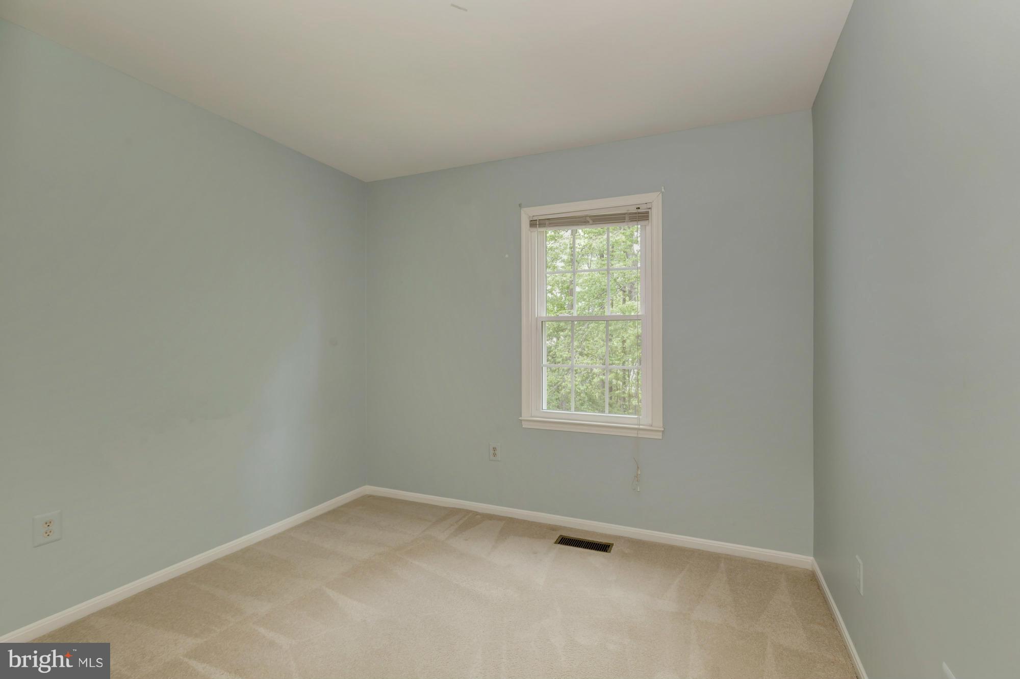 INVERNESS KNOLLS - Residential