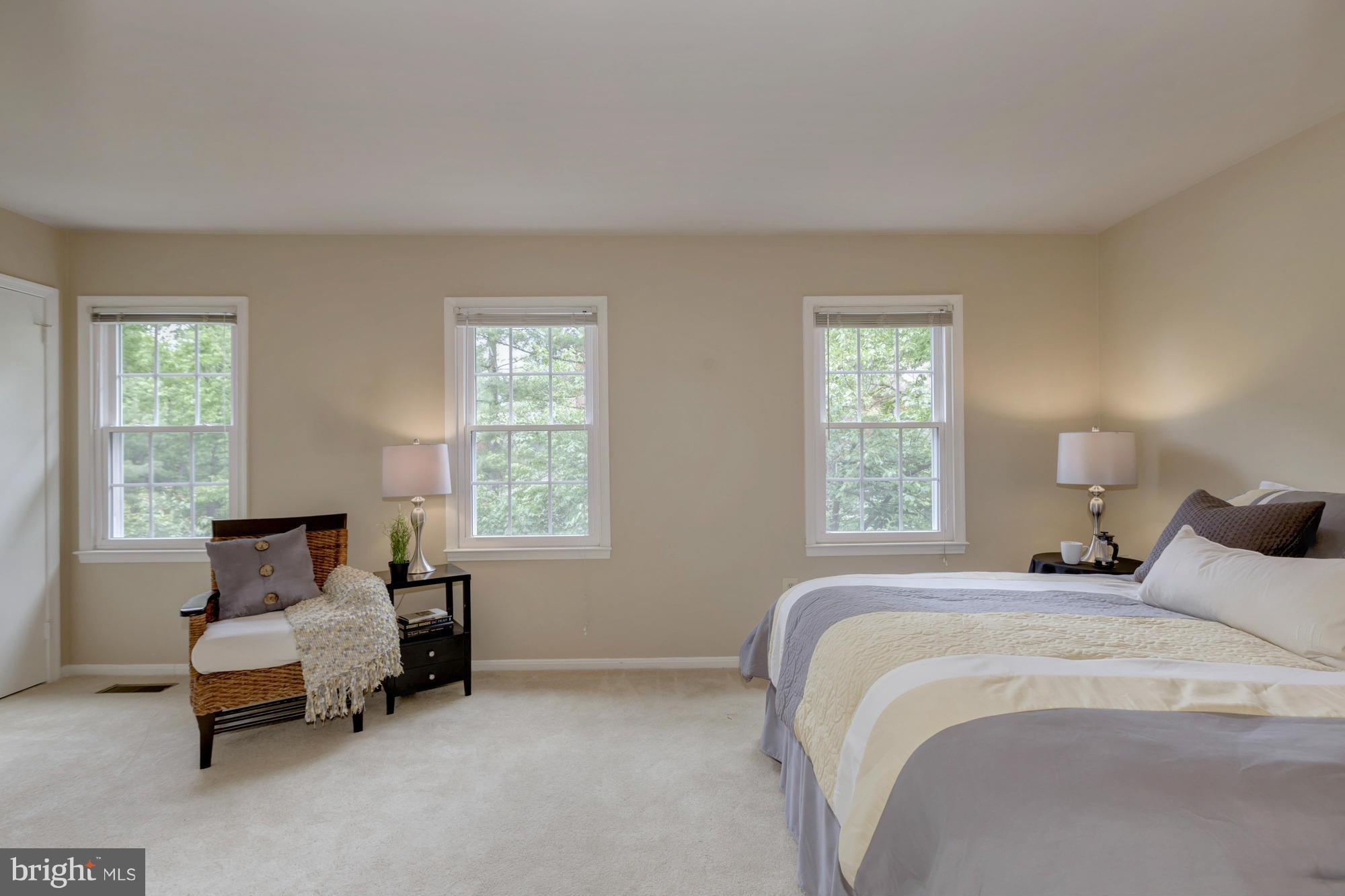 INVERNESS KNOLLS - Residential