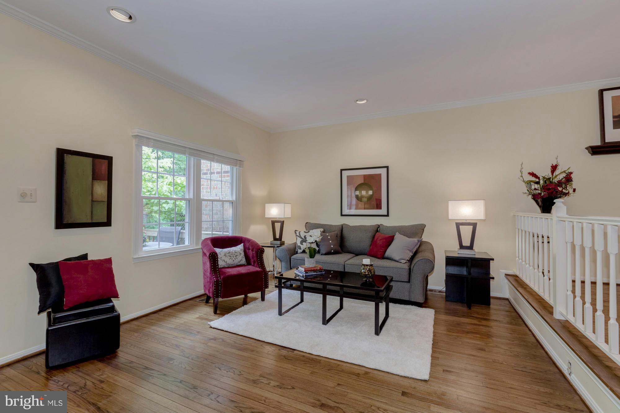 INVERNESS KNOLLS - Residential