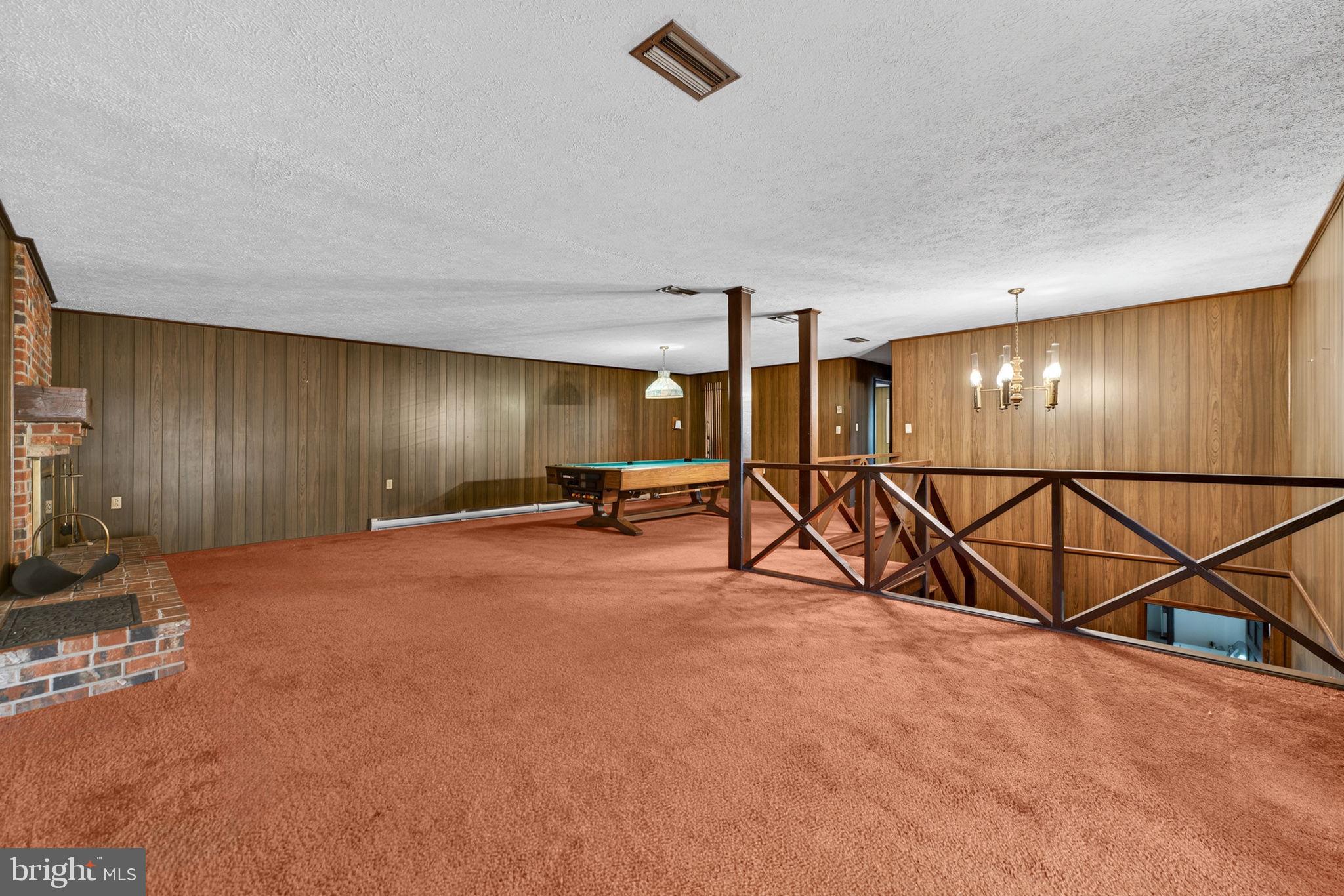 FAIRWAY ESTATES - Residential