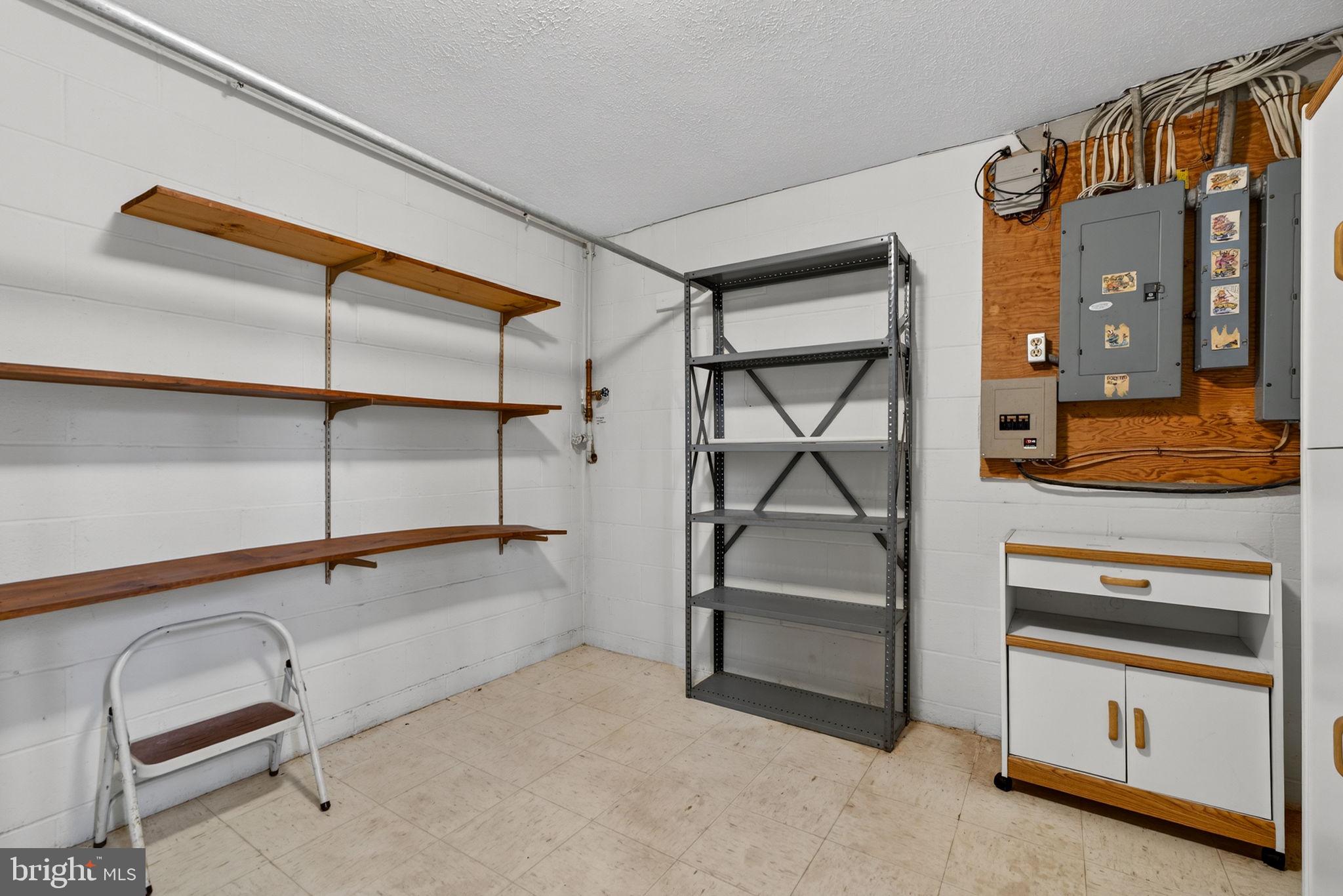 FAIRWAY ESTATES - Residential