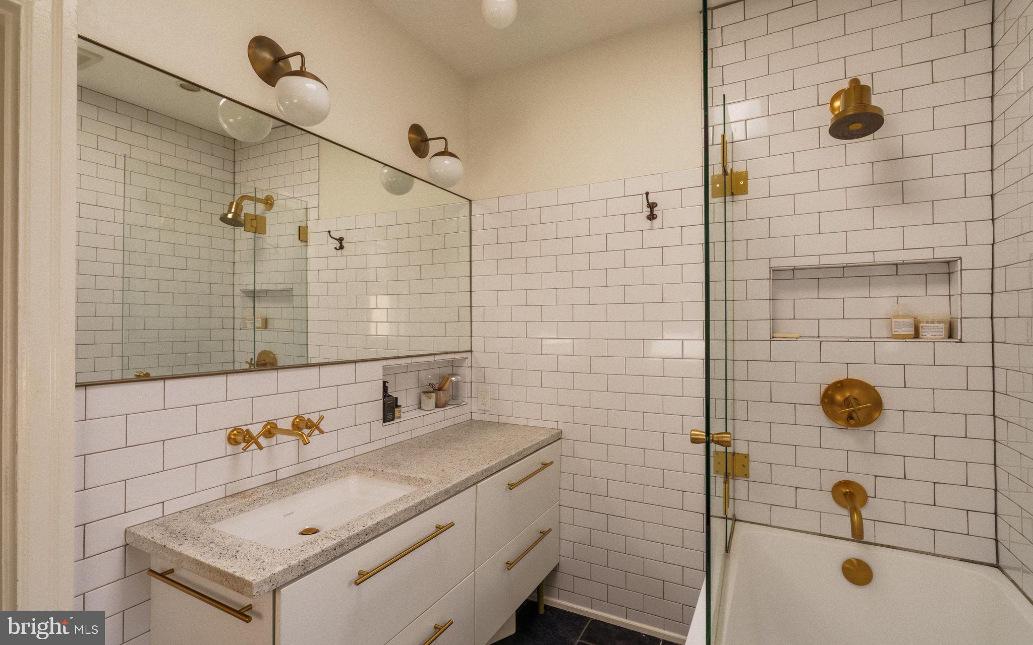 EAST PASSYUNK CROSSING - Residential