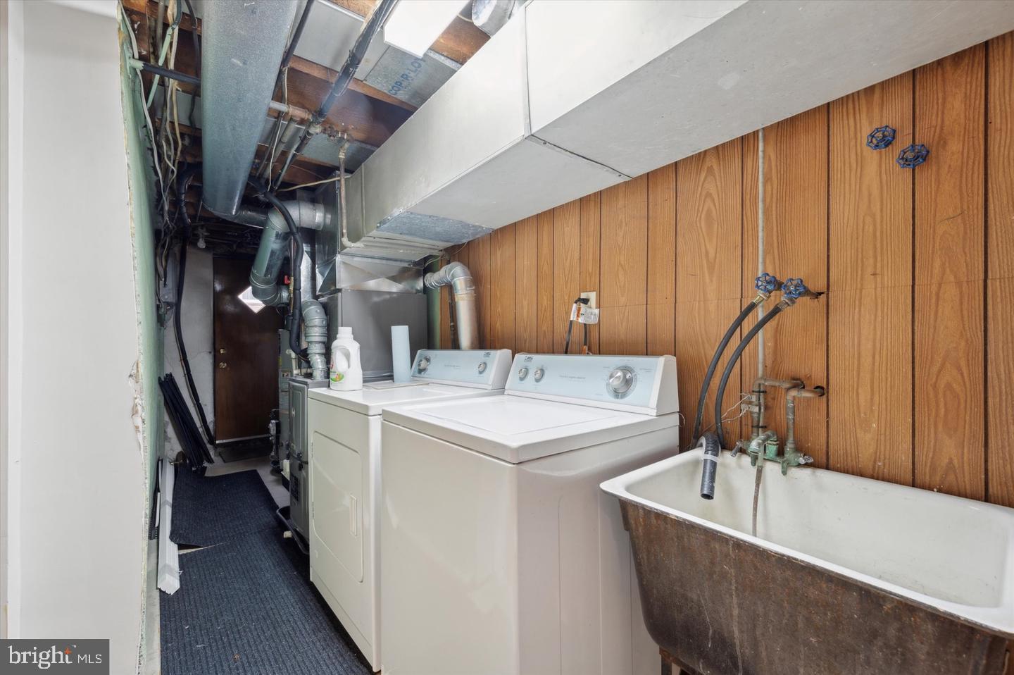 WESTBROOK PARK - Residential Lease