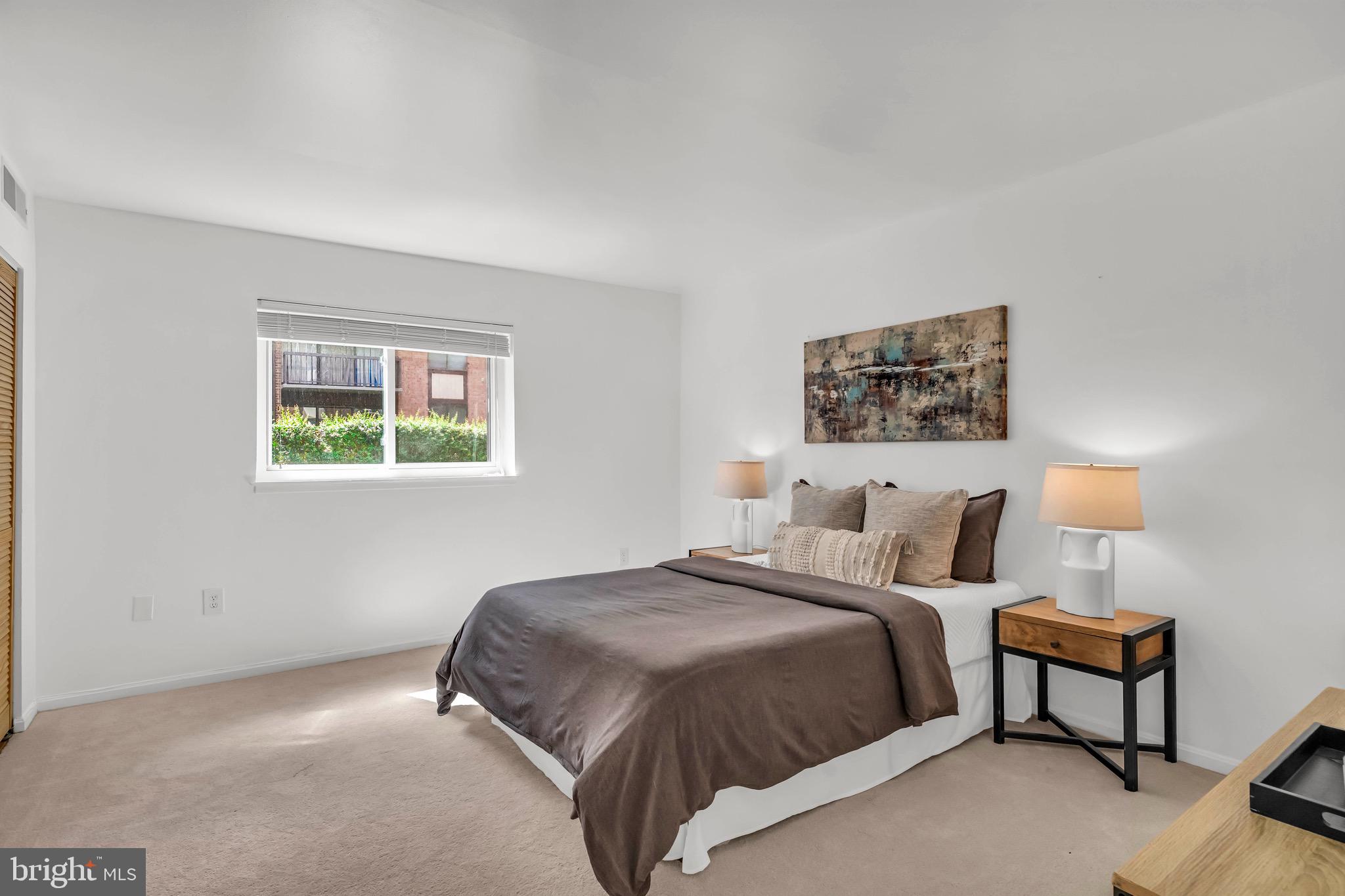HAWTHORNE VILLAGE - Residential
