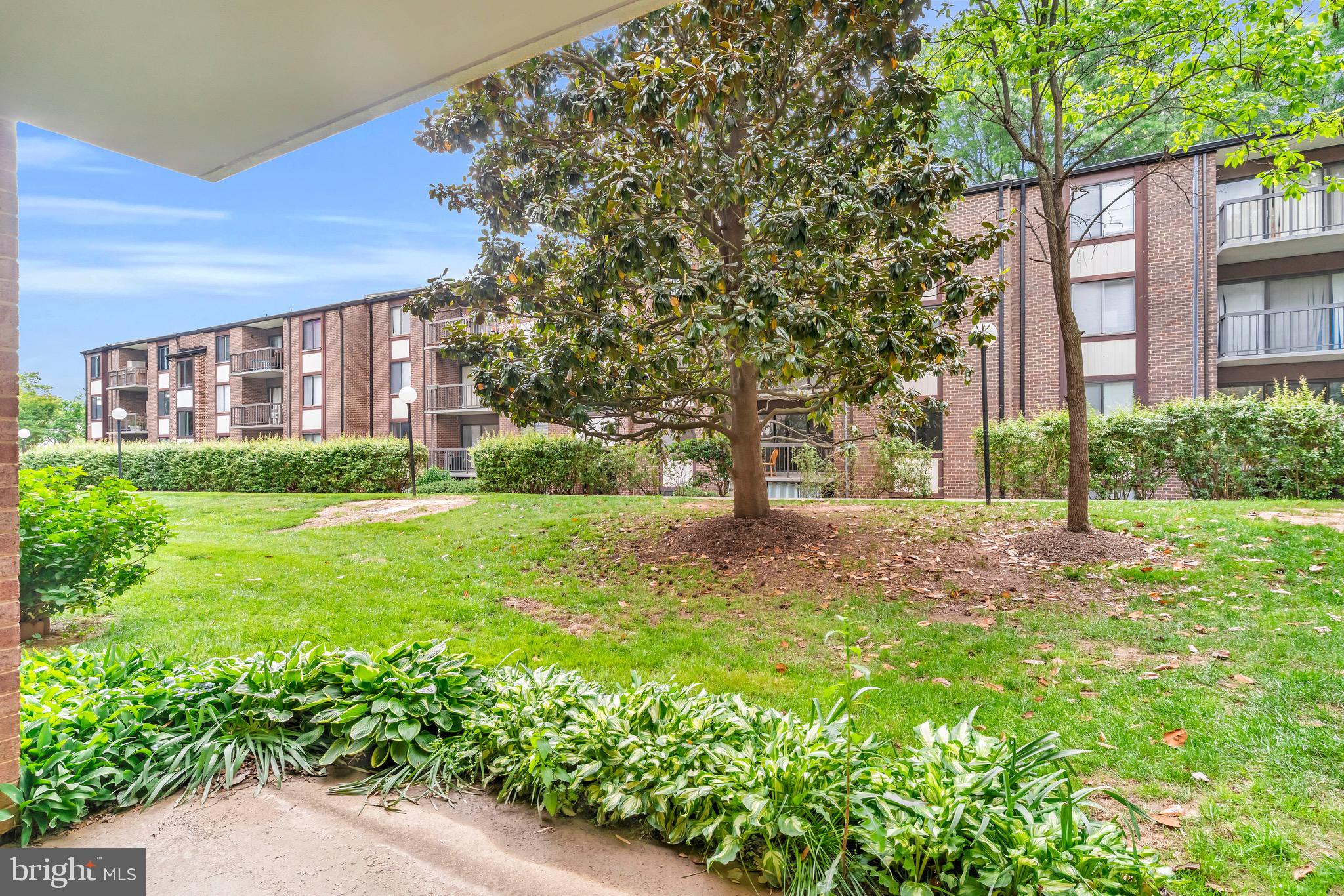 HAWTHORNE VILLAGE - Residential