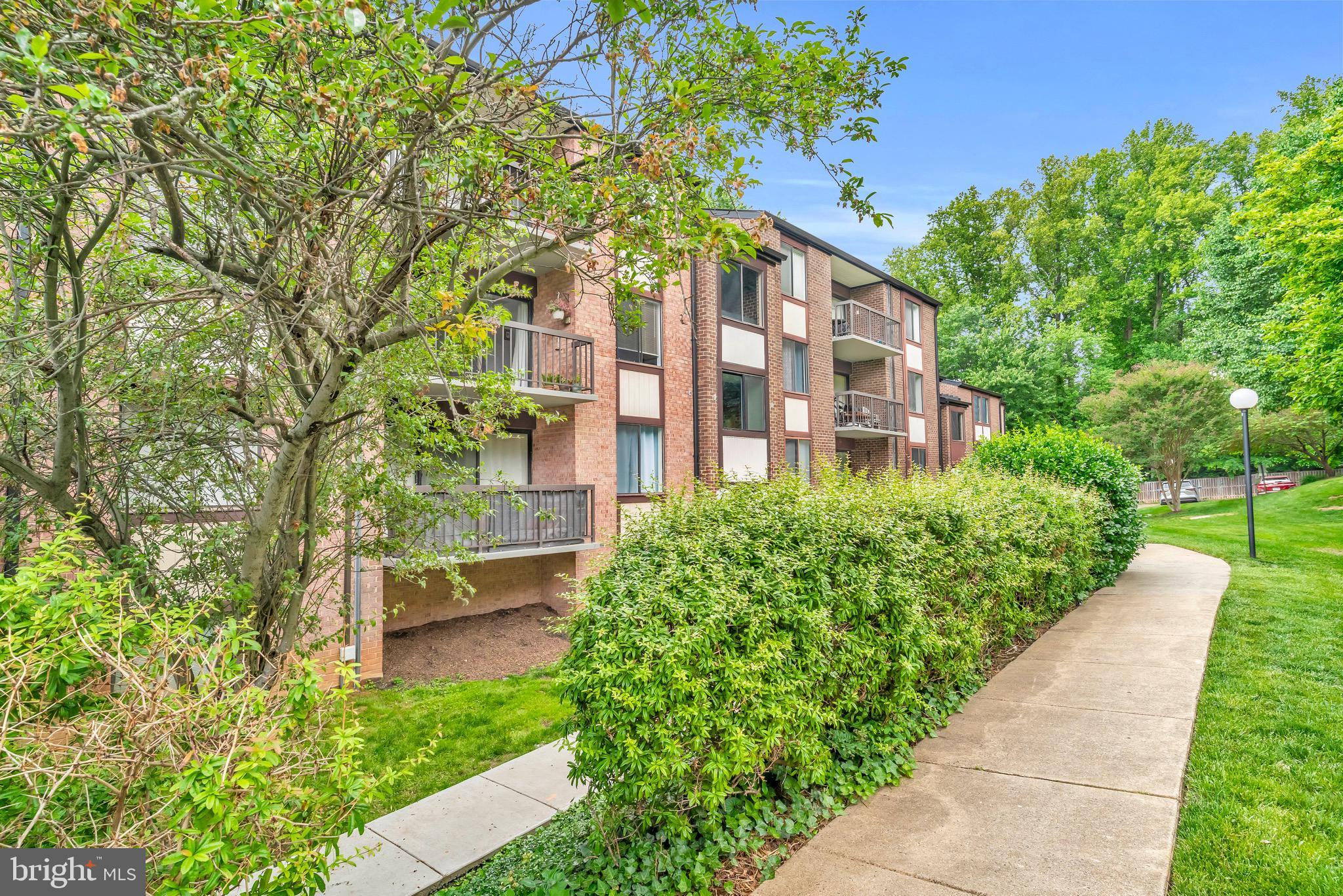 HAWTHORNE VILLAGE - Residential