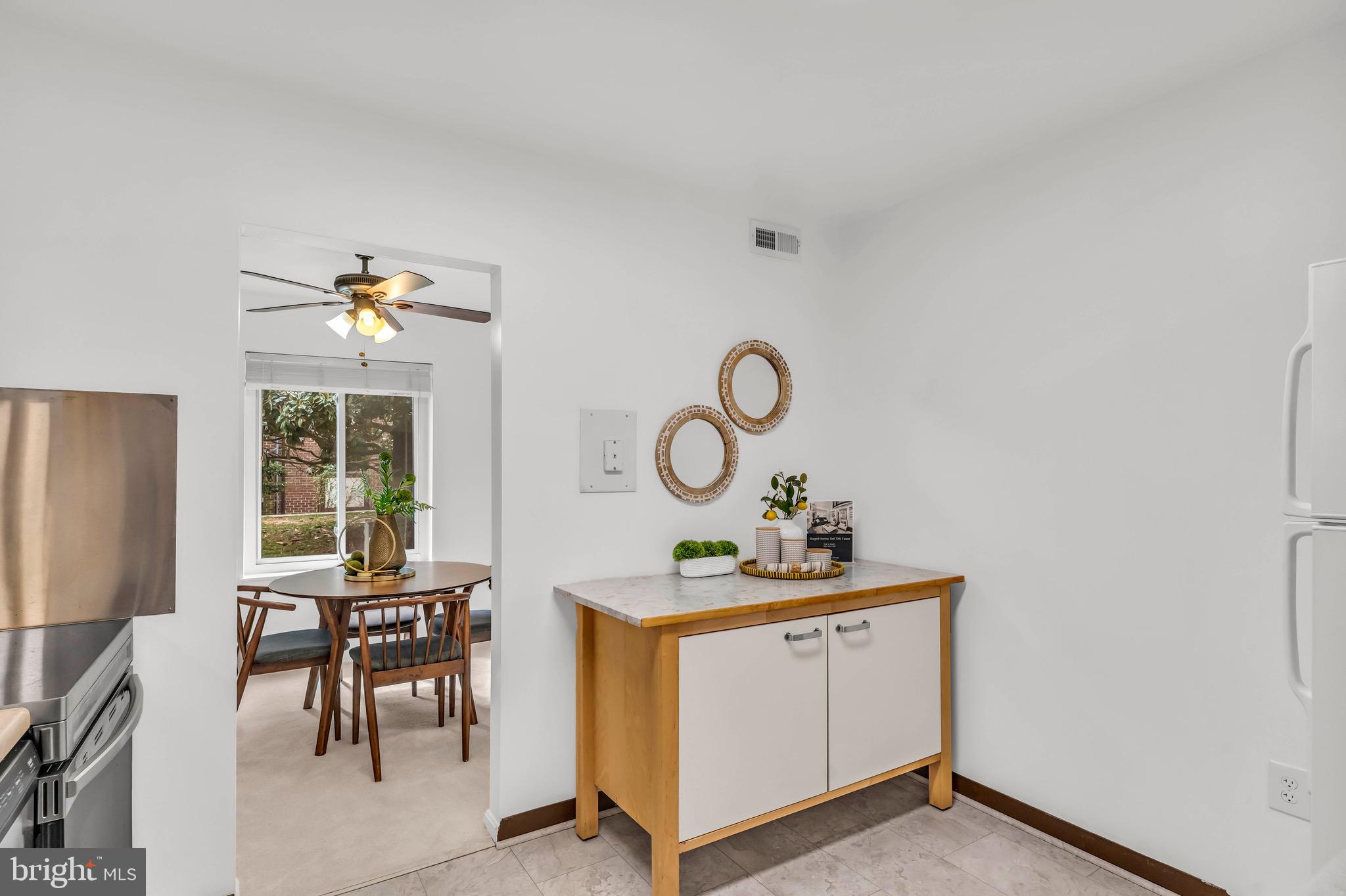 HAWTHORNE VILLAGE - Residential