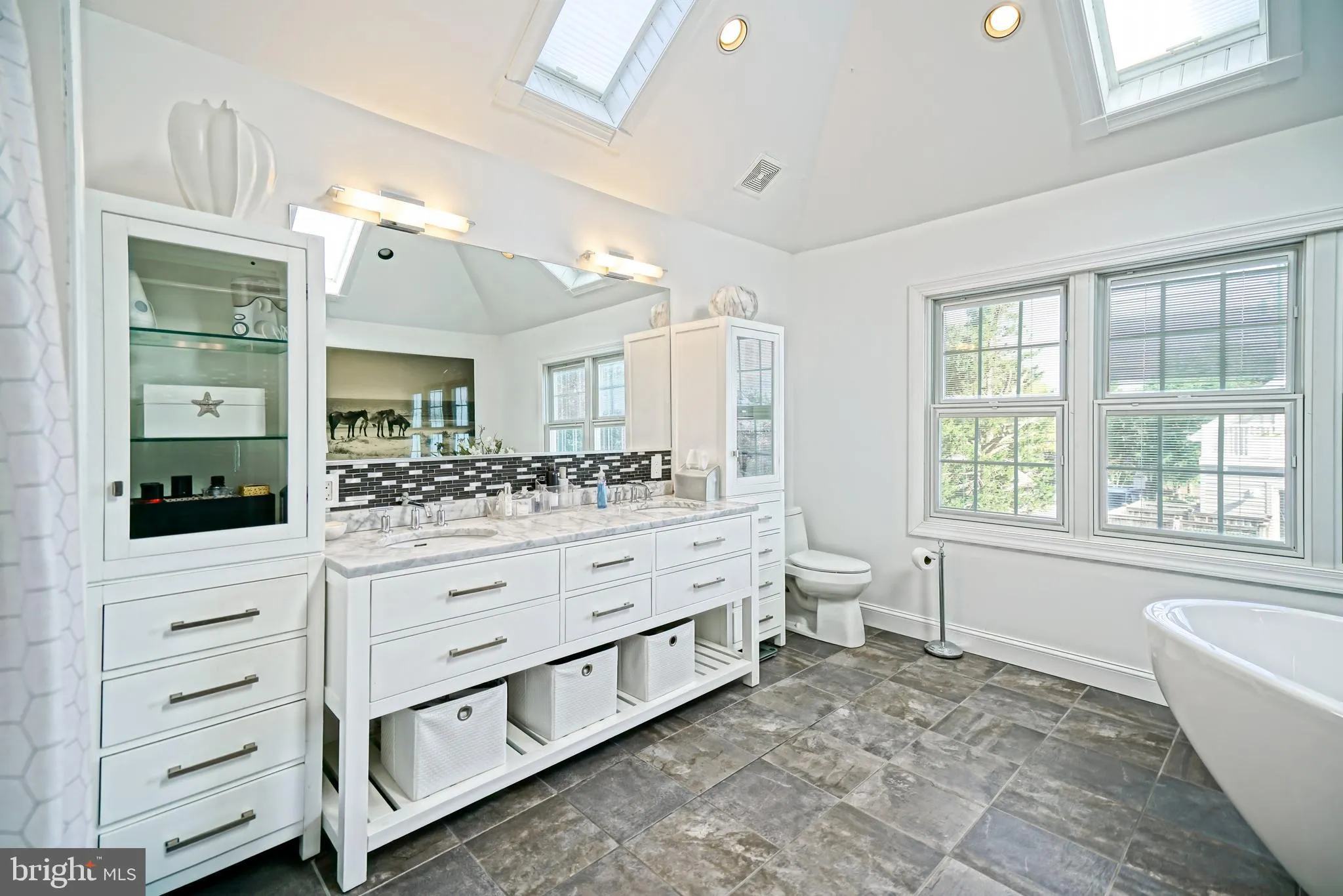 Lewes, Delaware 19958, United States, 4 Bedrooms Bedrooms, ,5 BathroomsBathrooms,Residential,Active,231778