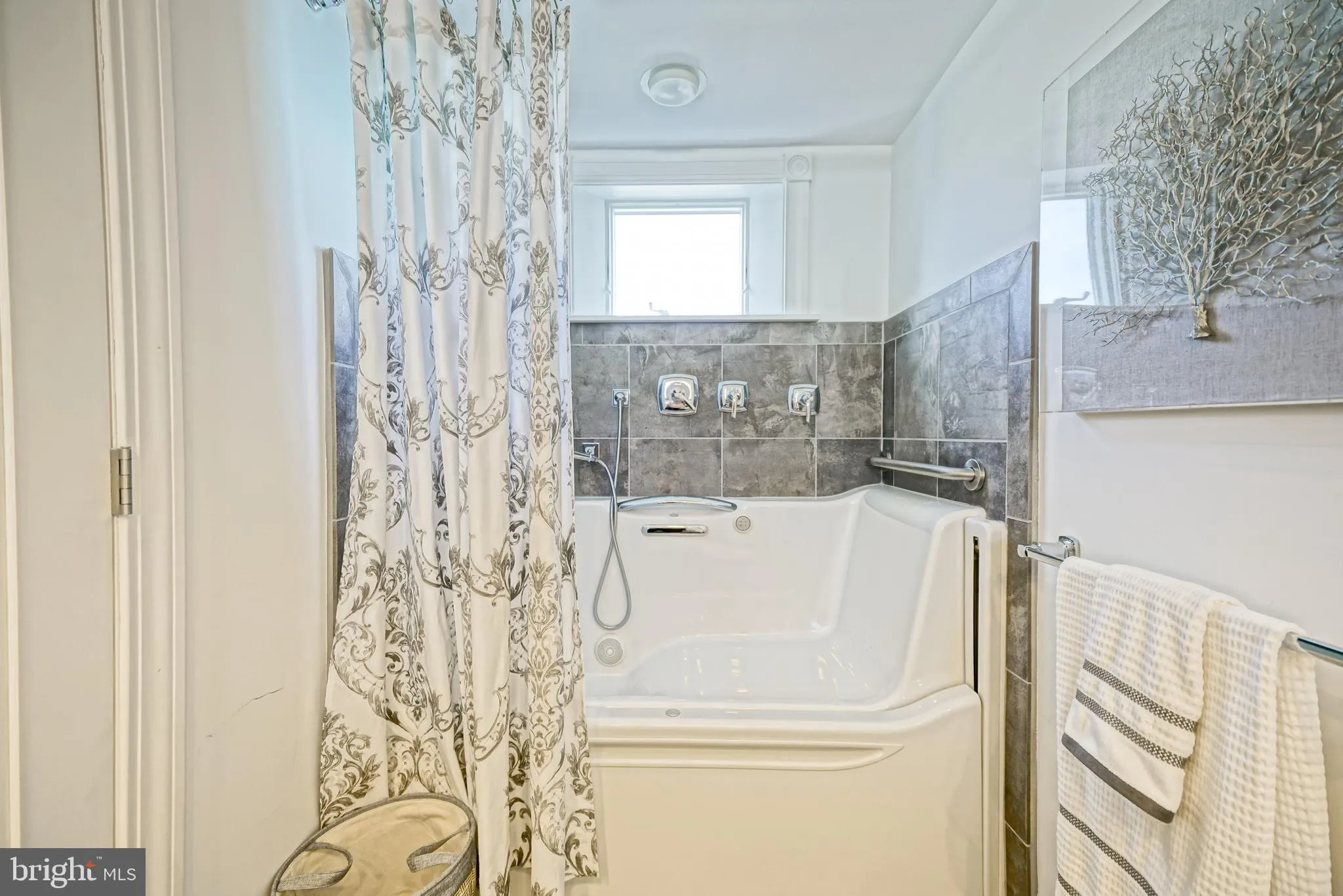 Lewes, Delaware 19958, United States, 4 Bedrooms Bedrooms, ,5 BathroomsBathrooms,Residential,Active,231778