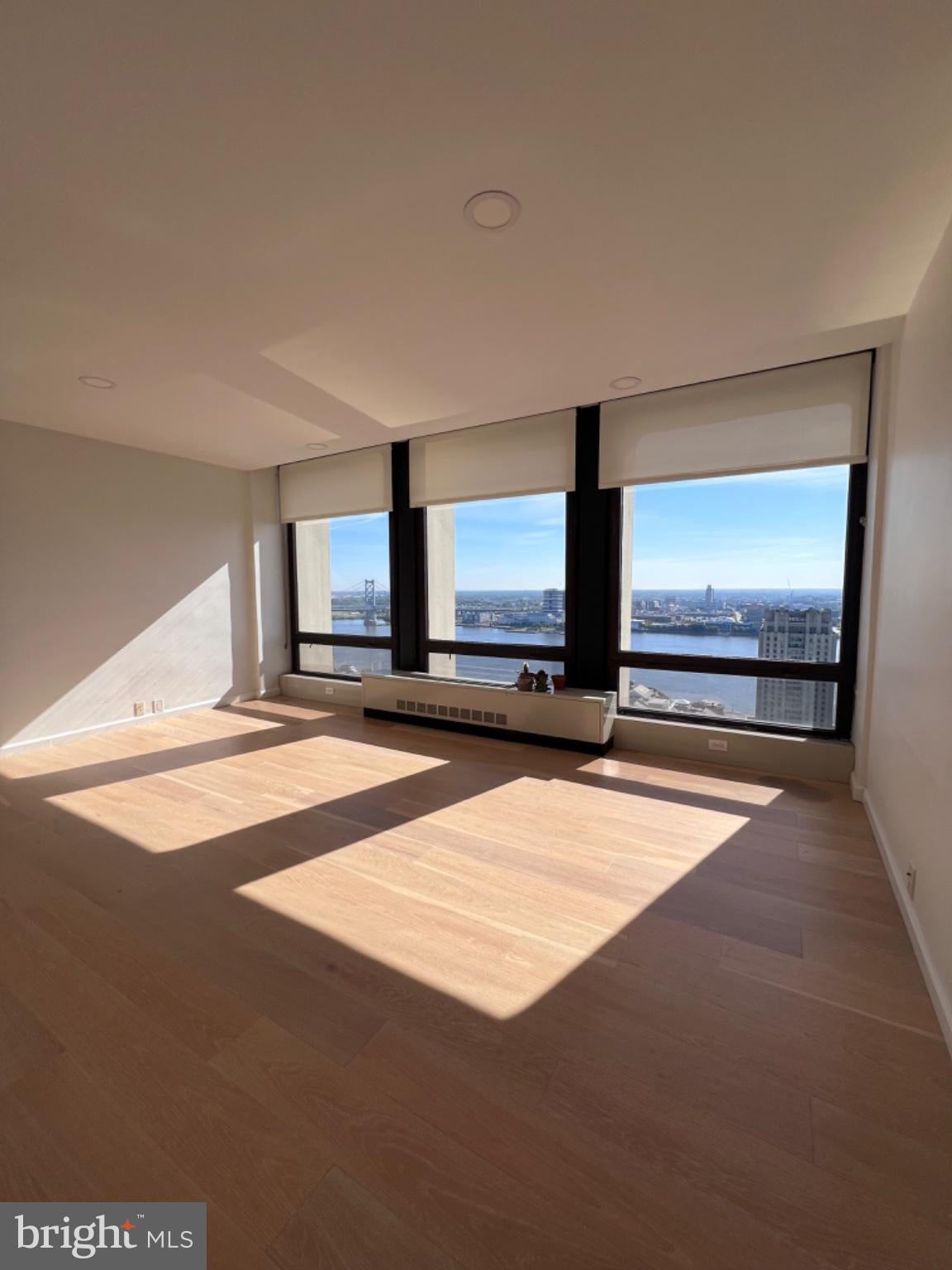 200 LOCUST STREET 31E