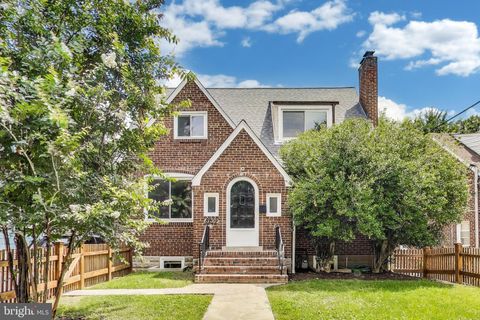 8209 FLOWER AVENUE TAKOMA PARK MD 20912