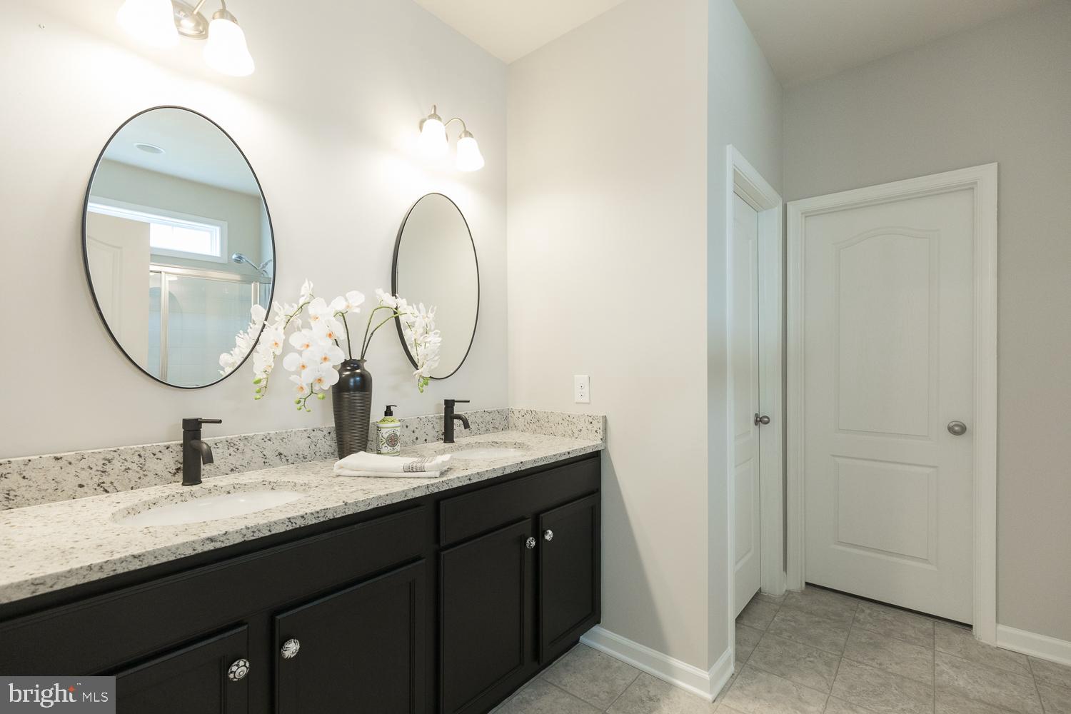 LAKELAND PLACE - Residential