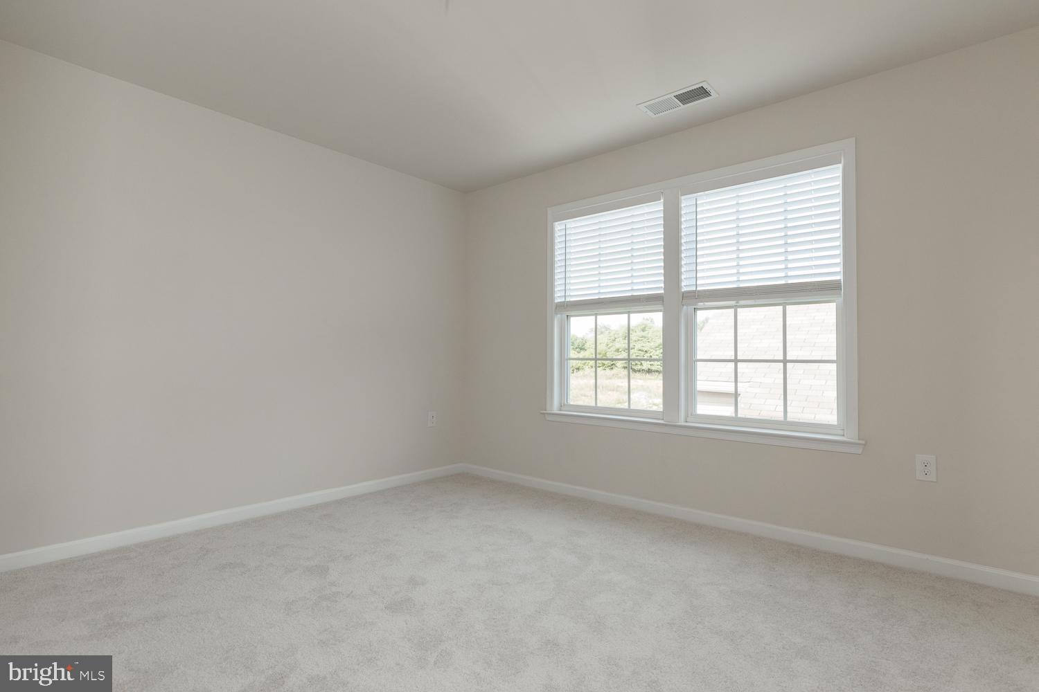 LAKELAND PLACE - Residential