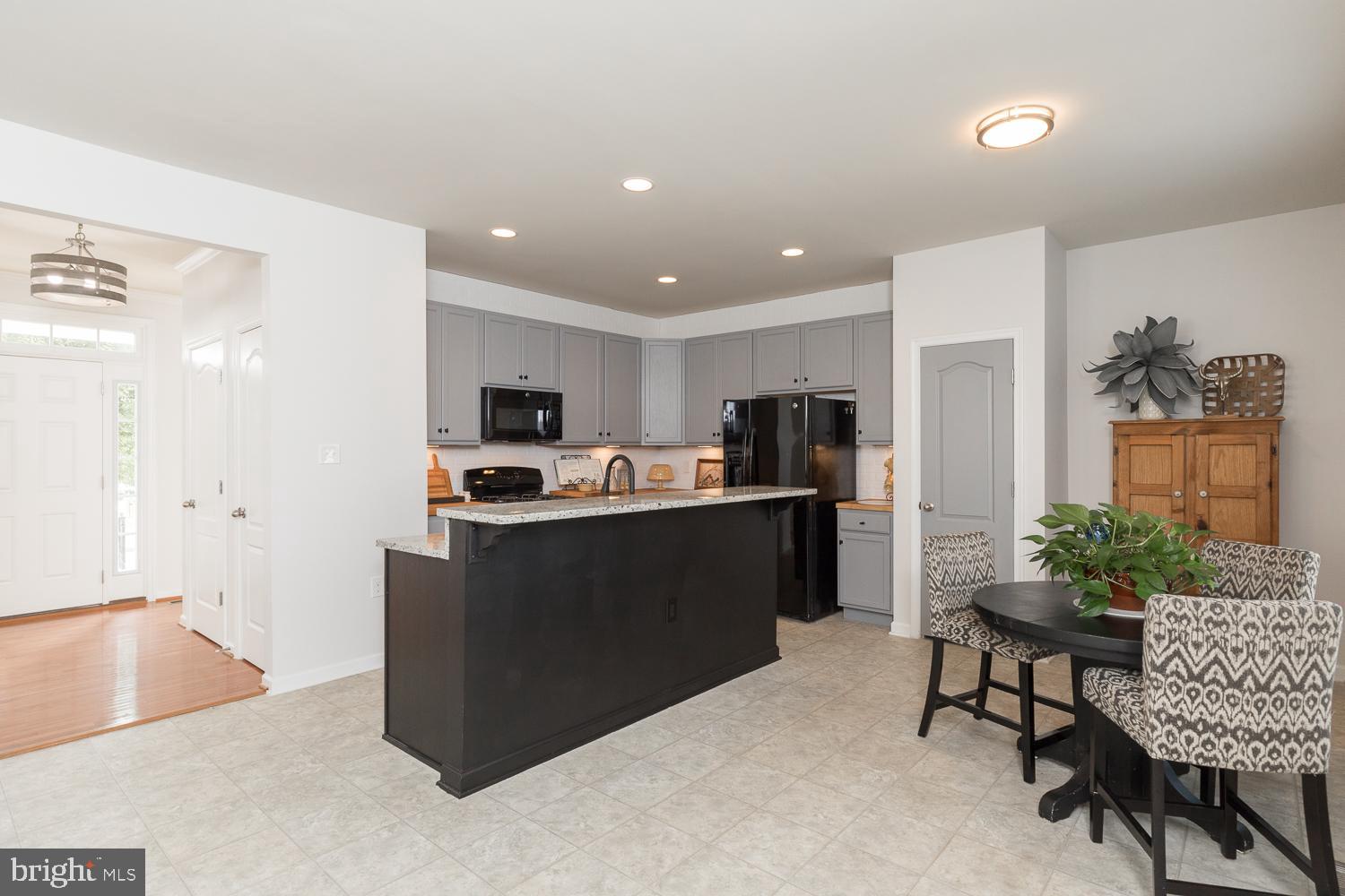 LAKELAND PLACE - Residential