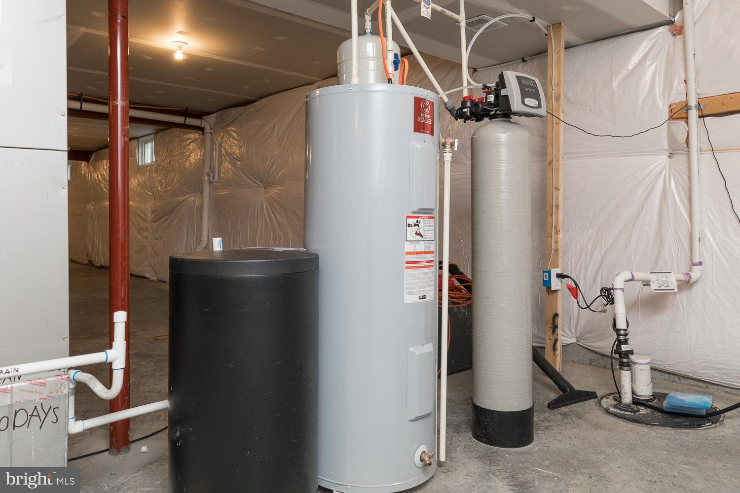 LAKELAND PLACE - Residential