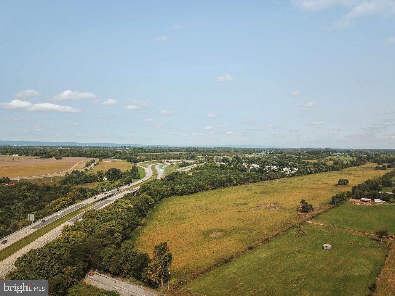 LAKELAND PLACE - Residential