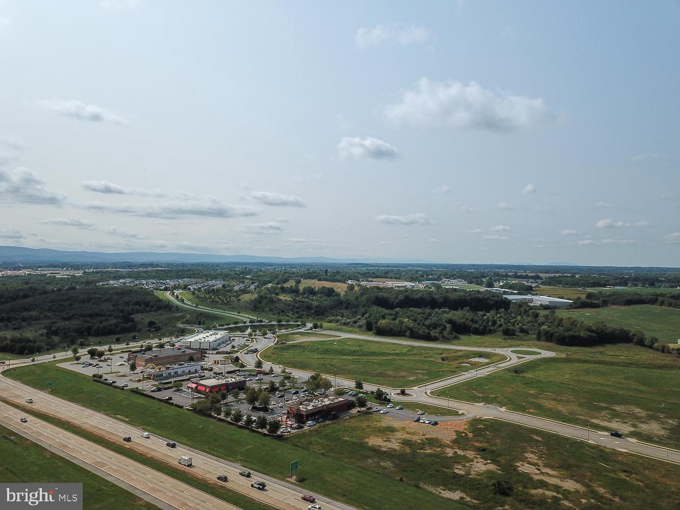 LAKELAND PLACE - Residential