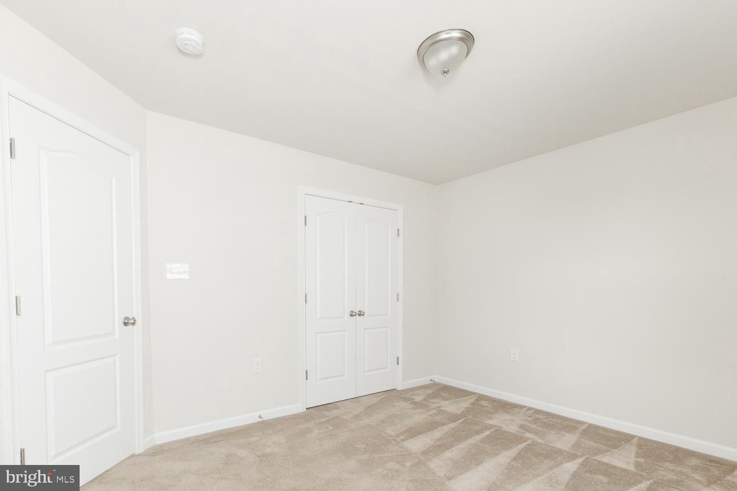 LAKELAND PLACE - Residential