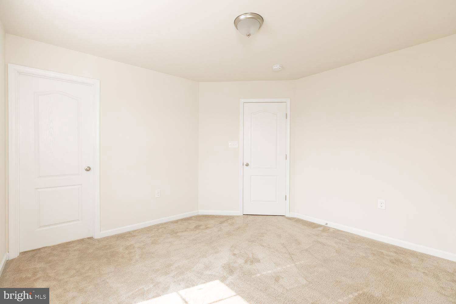 LAKELAND PLACE - Residential