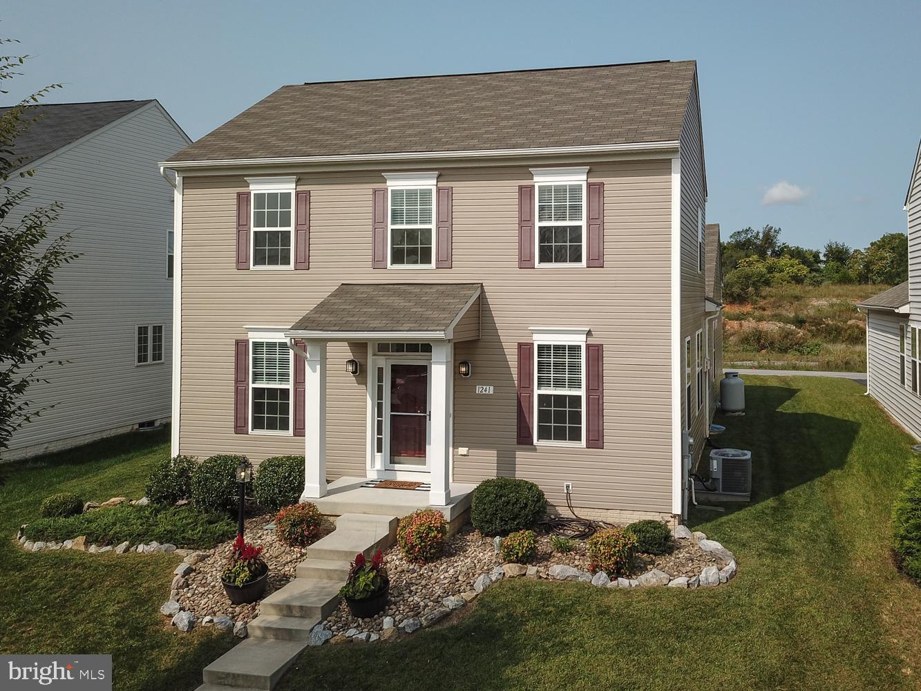 LAKELAND PLACE - Residential