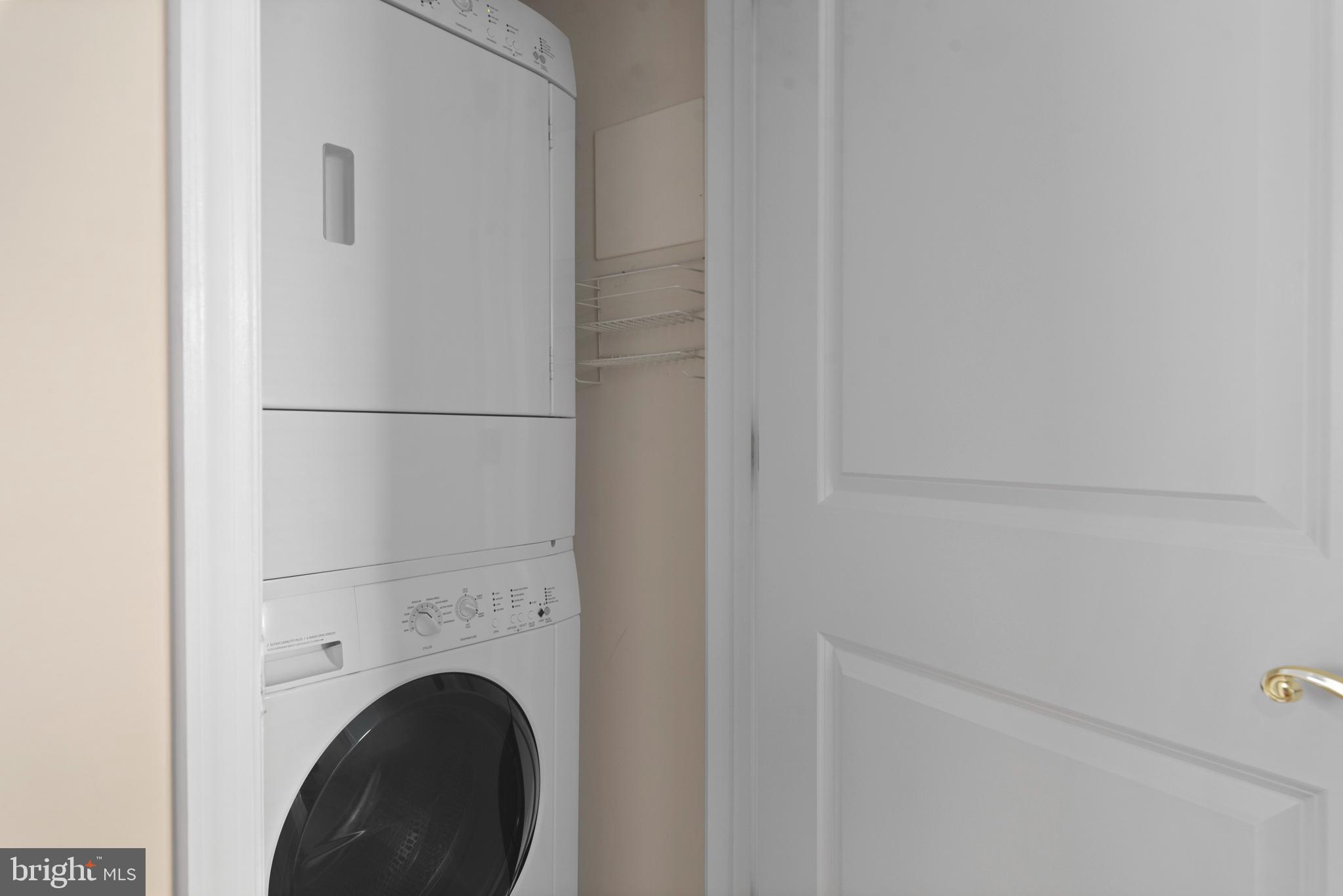 FOUR SEASONS - Residential