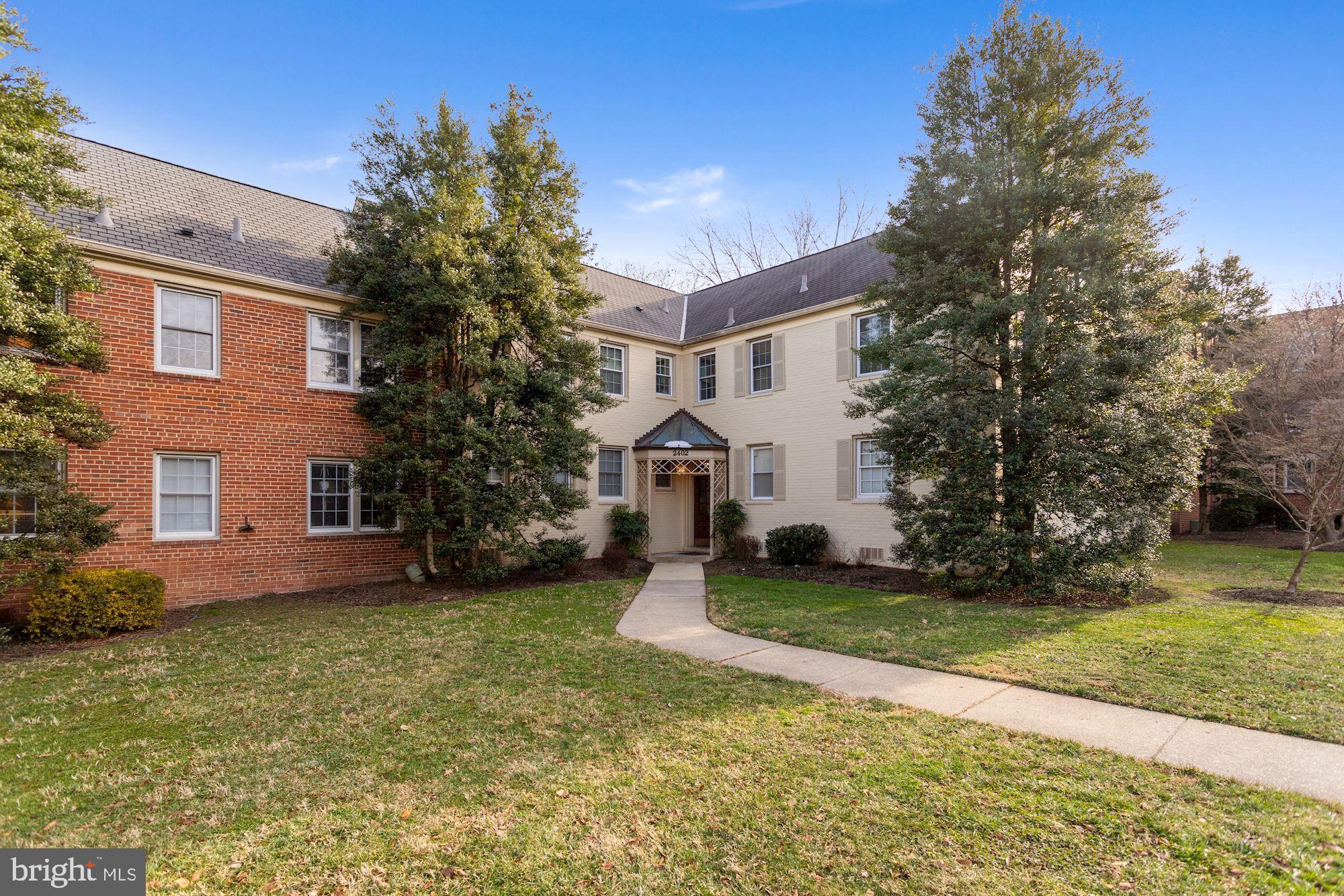 ROCK CREEK VILLAGE CONDOMINIUMS - Residential