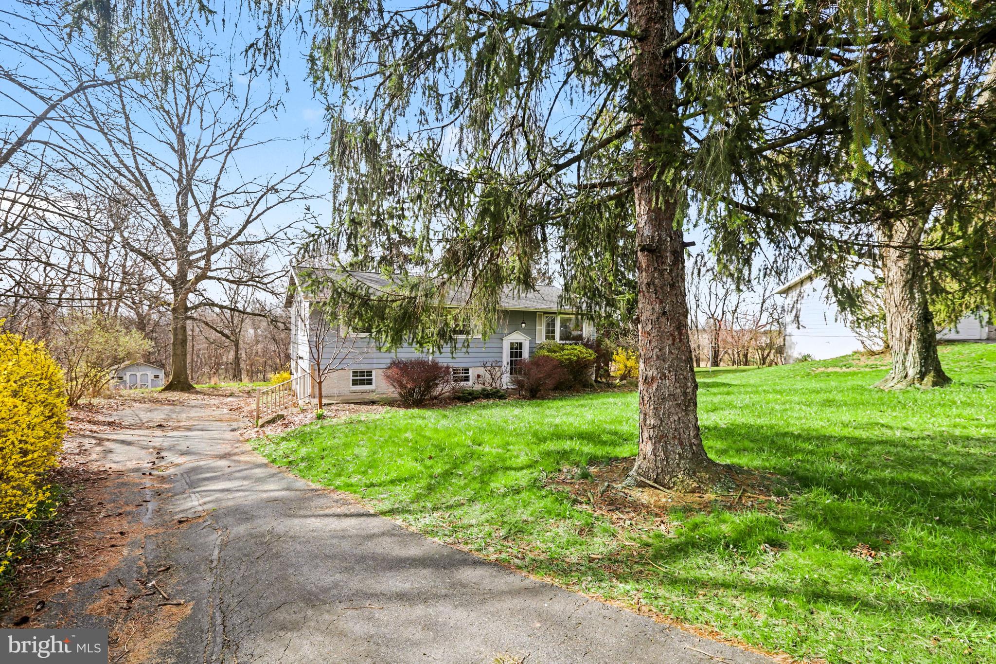 6085 CHERRY HILL ROAD