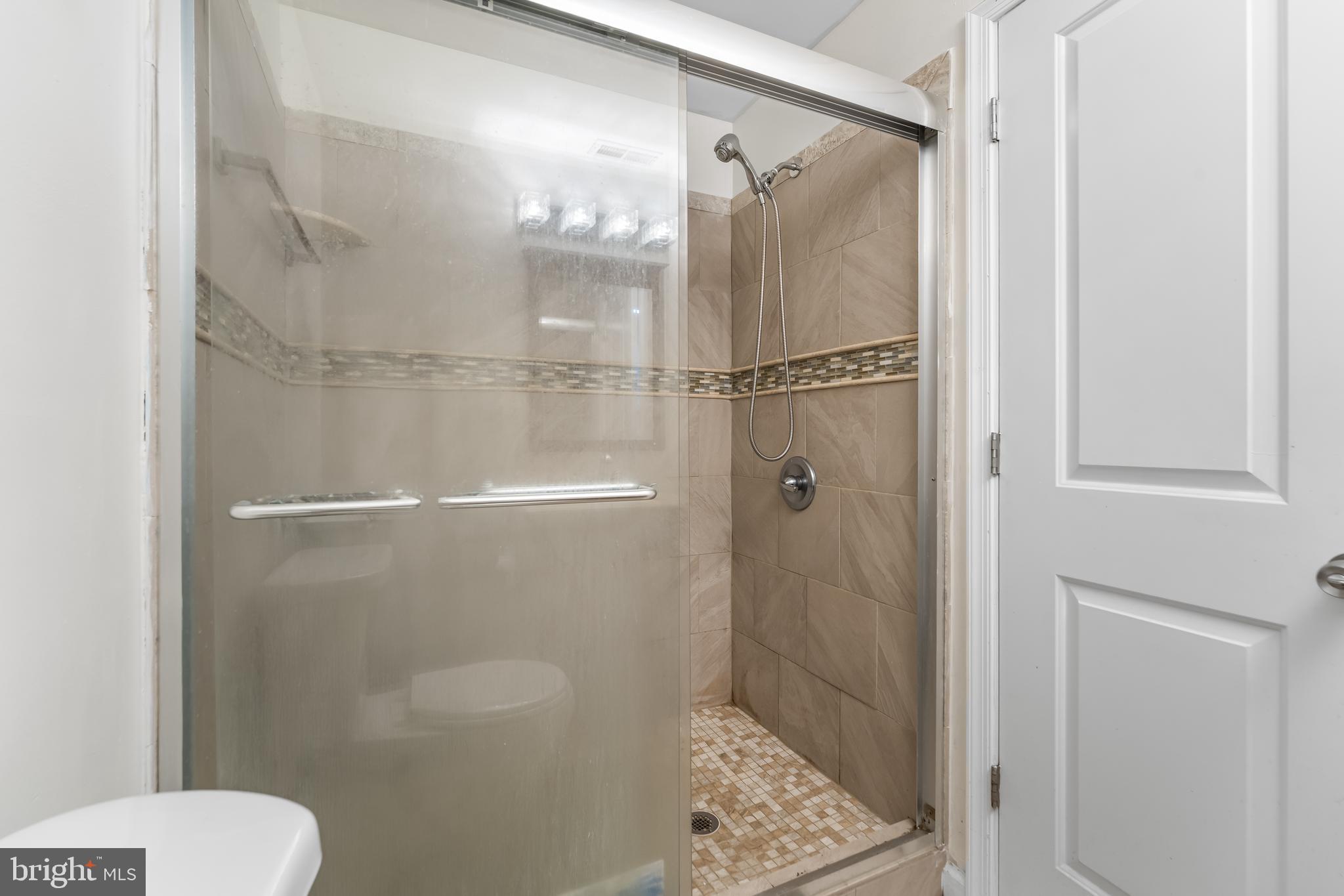 HOWARDS RIDGE - Residential Lease