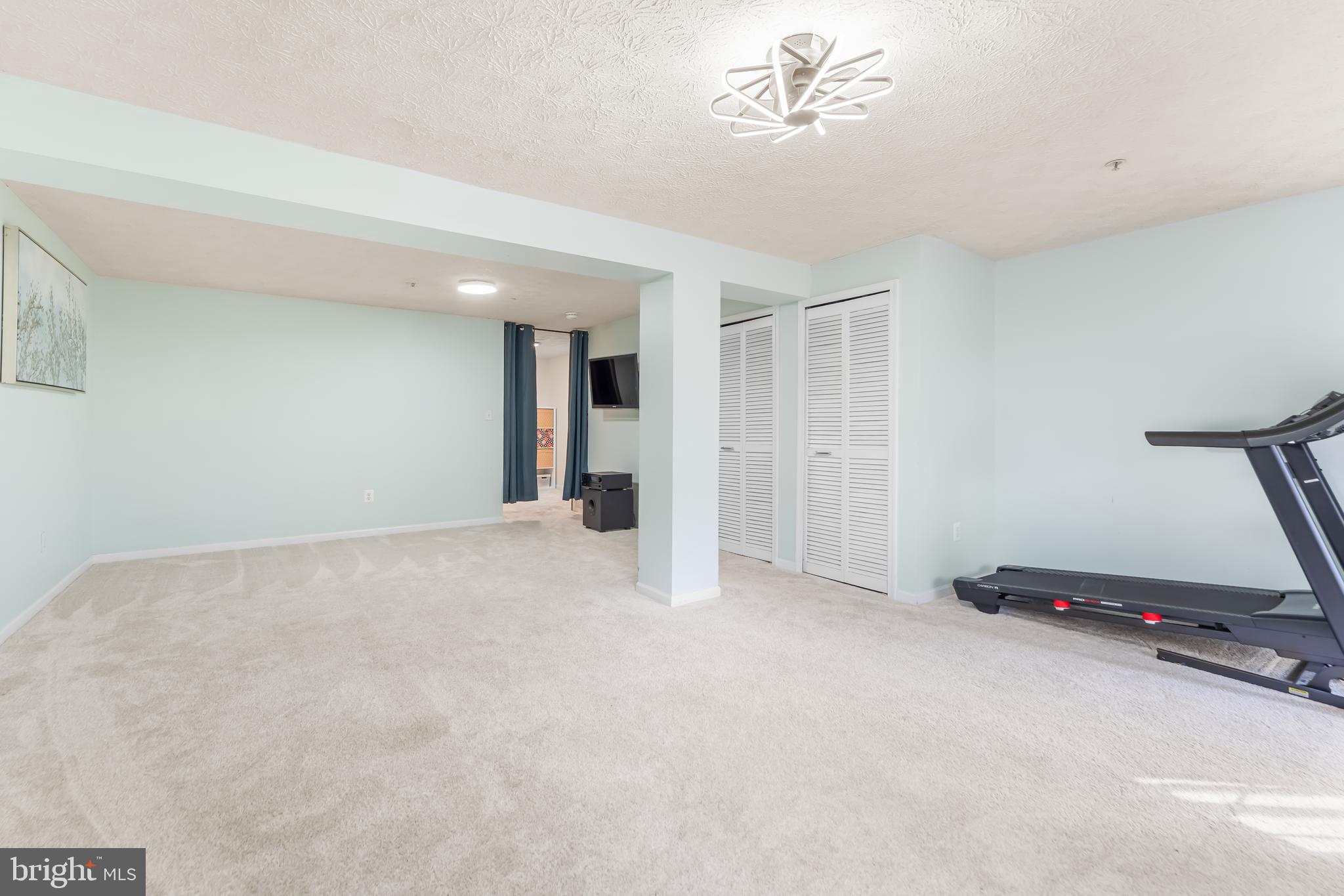 HOWARDS RIDGE - Residential Lease