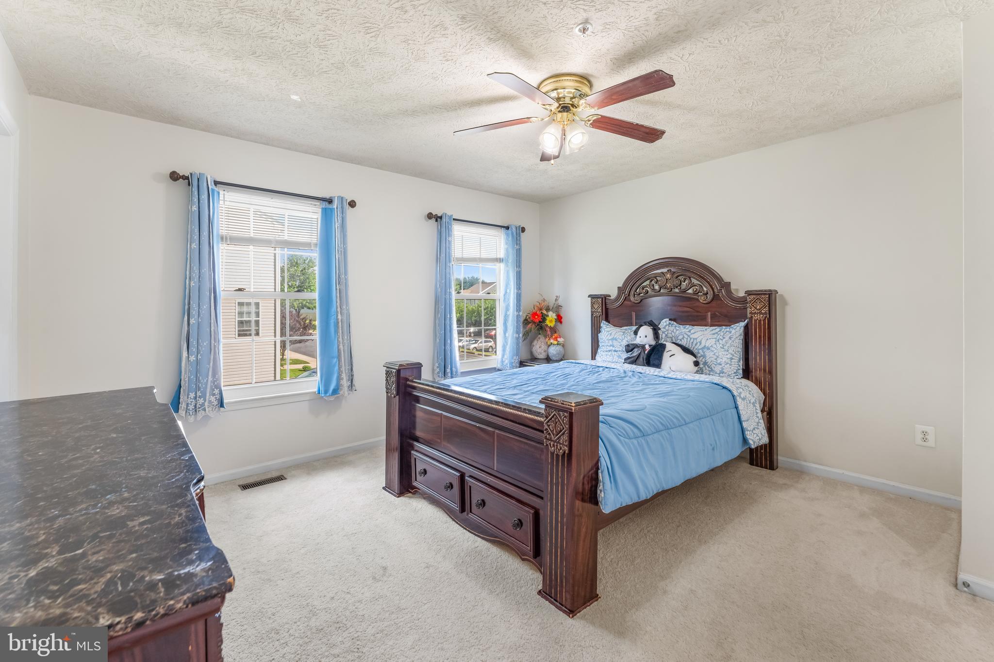 HOWARDS RIDGE - Residential Lease